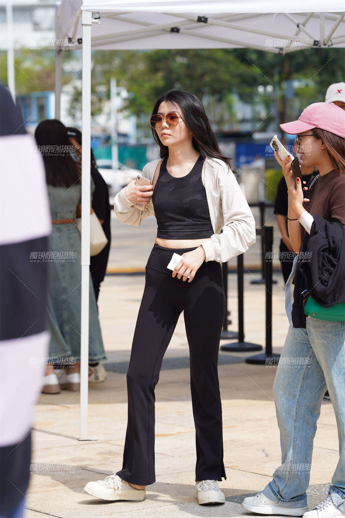 瑜伽小妹-日更街拍