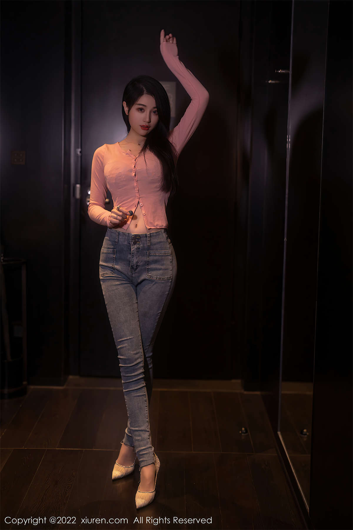 Xiuren秀人网 2022.08.29 NO.5506 美七Mia-日更街拍