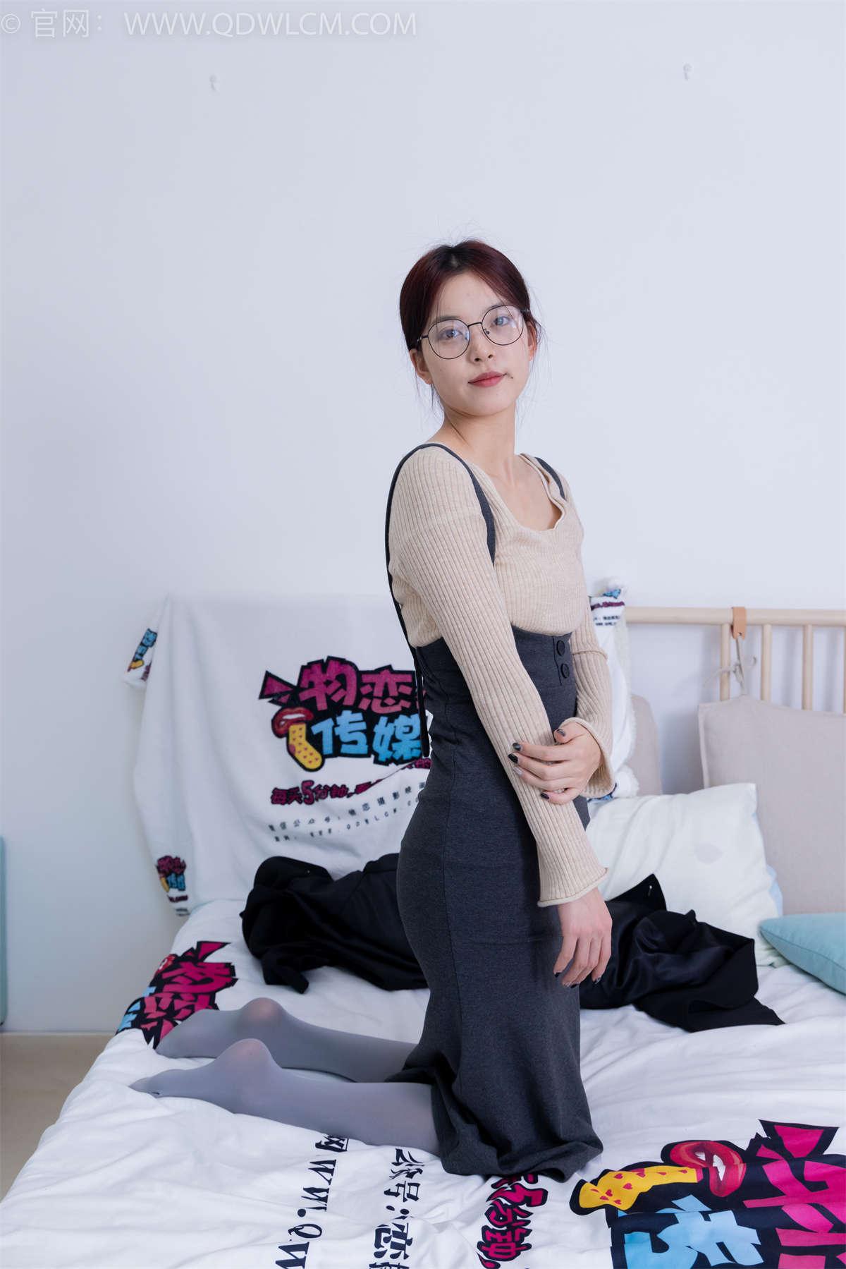 物恋传媒 NO.1921 茯苓-傍晚六点-日更街拍