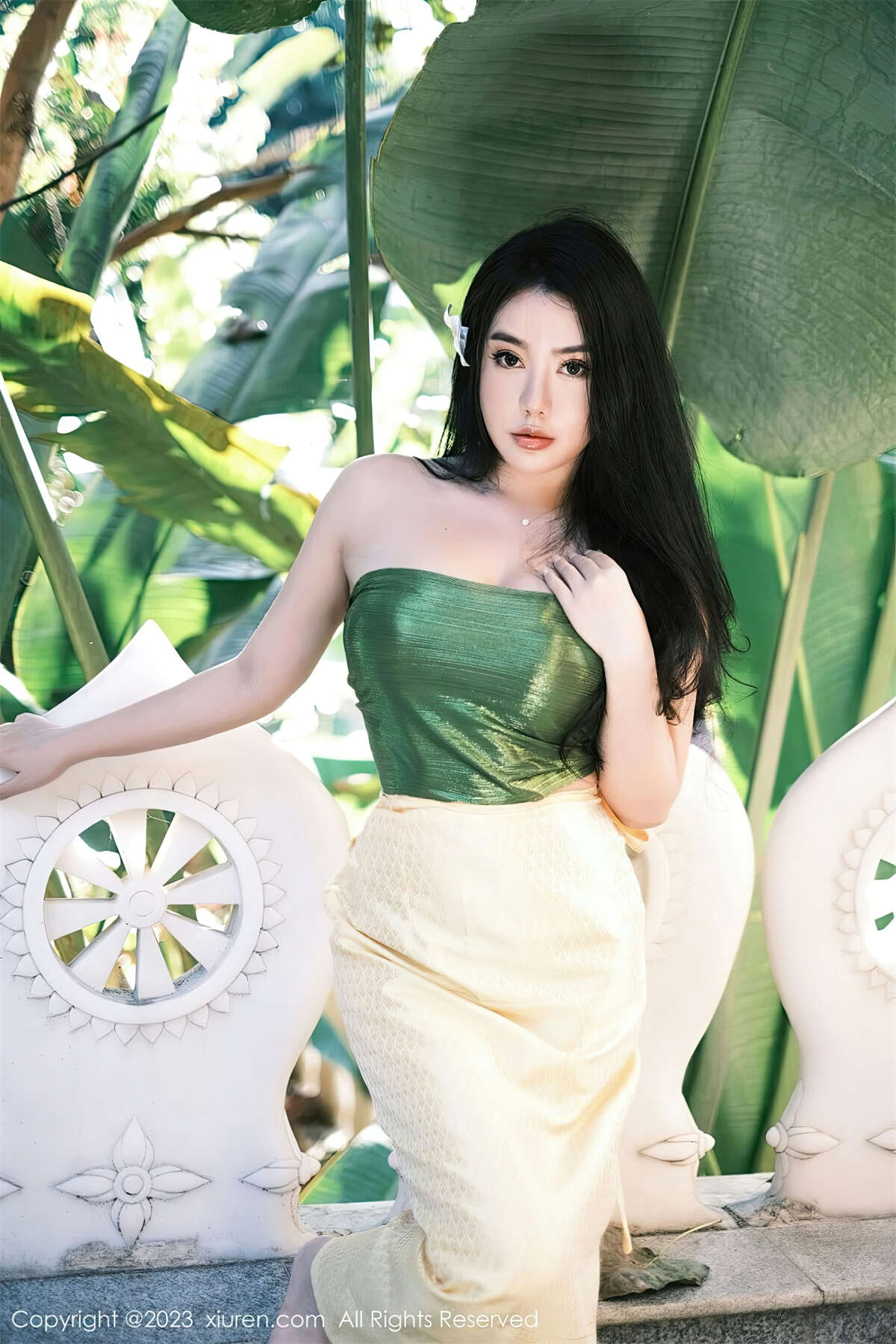 图片[2]-Xiuren秀人网 2023.04.27 No.6648 玛鲁娜-日更街拍