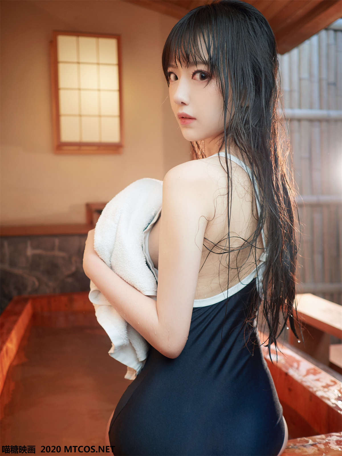 喵糖映画 VOL.144 温泉死库水-日更街拍