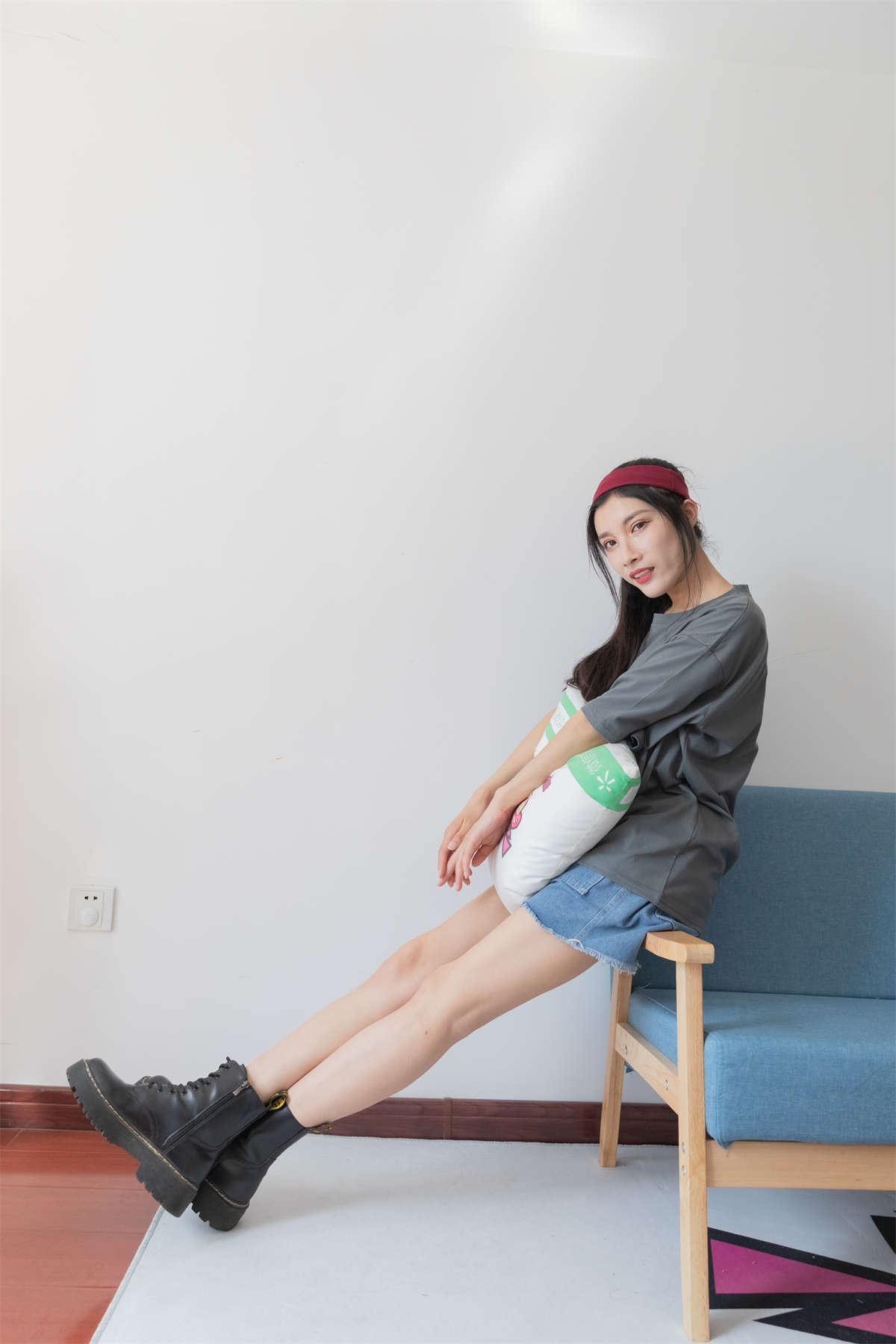 图片[2]-物恋传媒 NO.804 萱萱-落花如雨-日更街拍