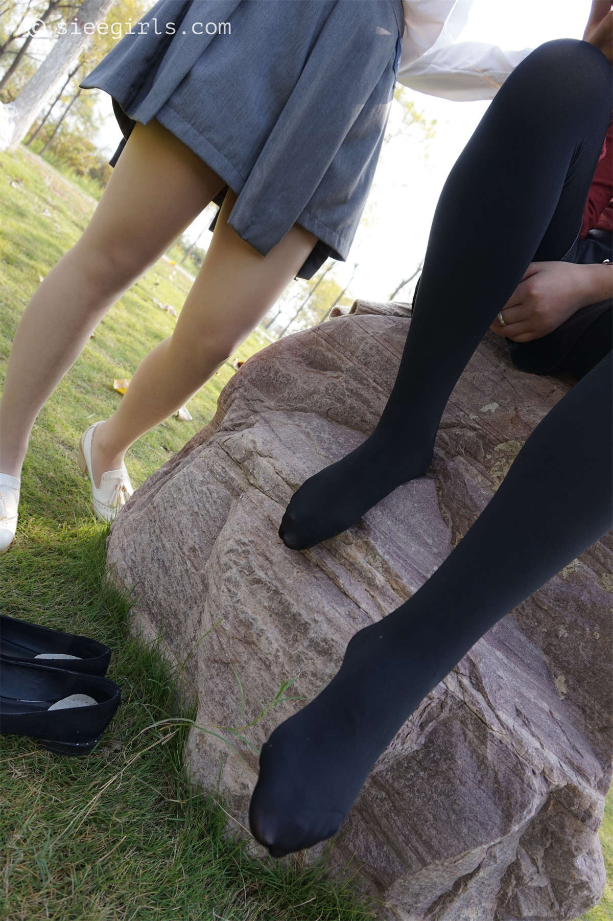 图片[2]-SIEE丝意新刊 NO.008 鱼鱼茹茹 休闲时光-日更街拍