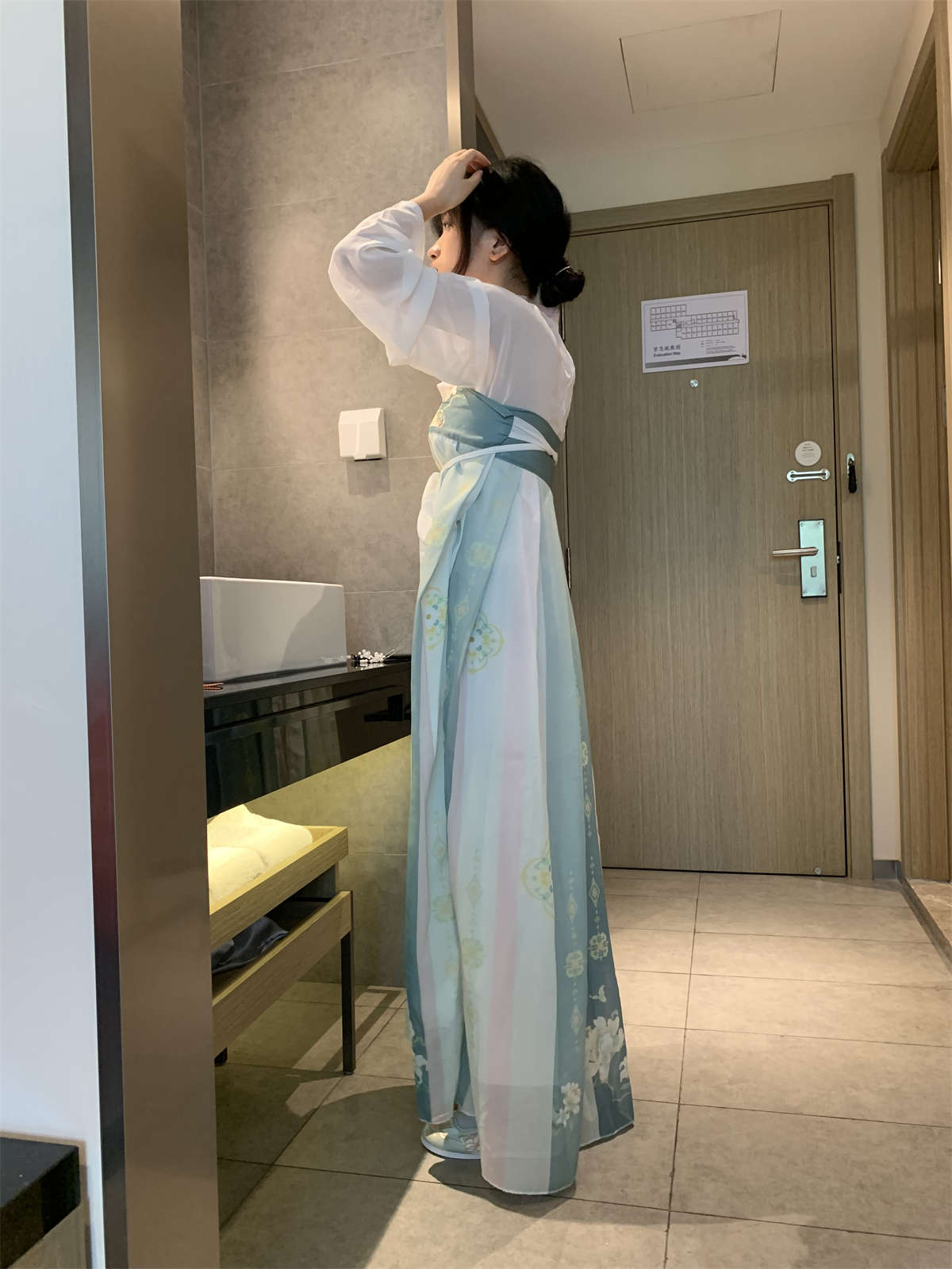 誉铭摄影 2022.8月份整合福利2-日更街拍