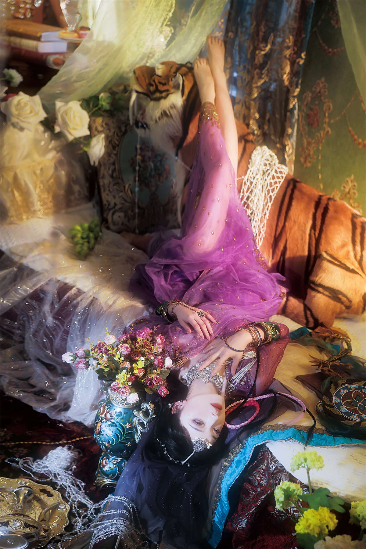 YITUYU艺图语 2023.01.06 先生，谁是玩物，还说不定呢 冯玉憬插图1