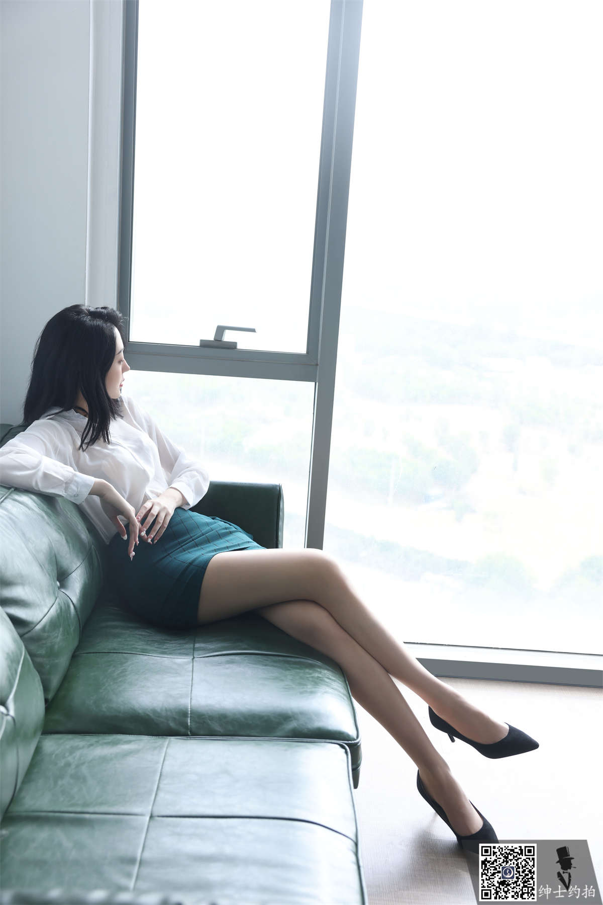 图片[2]-SHENSHI绅士 SS005依婷-日更街拍