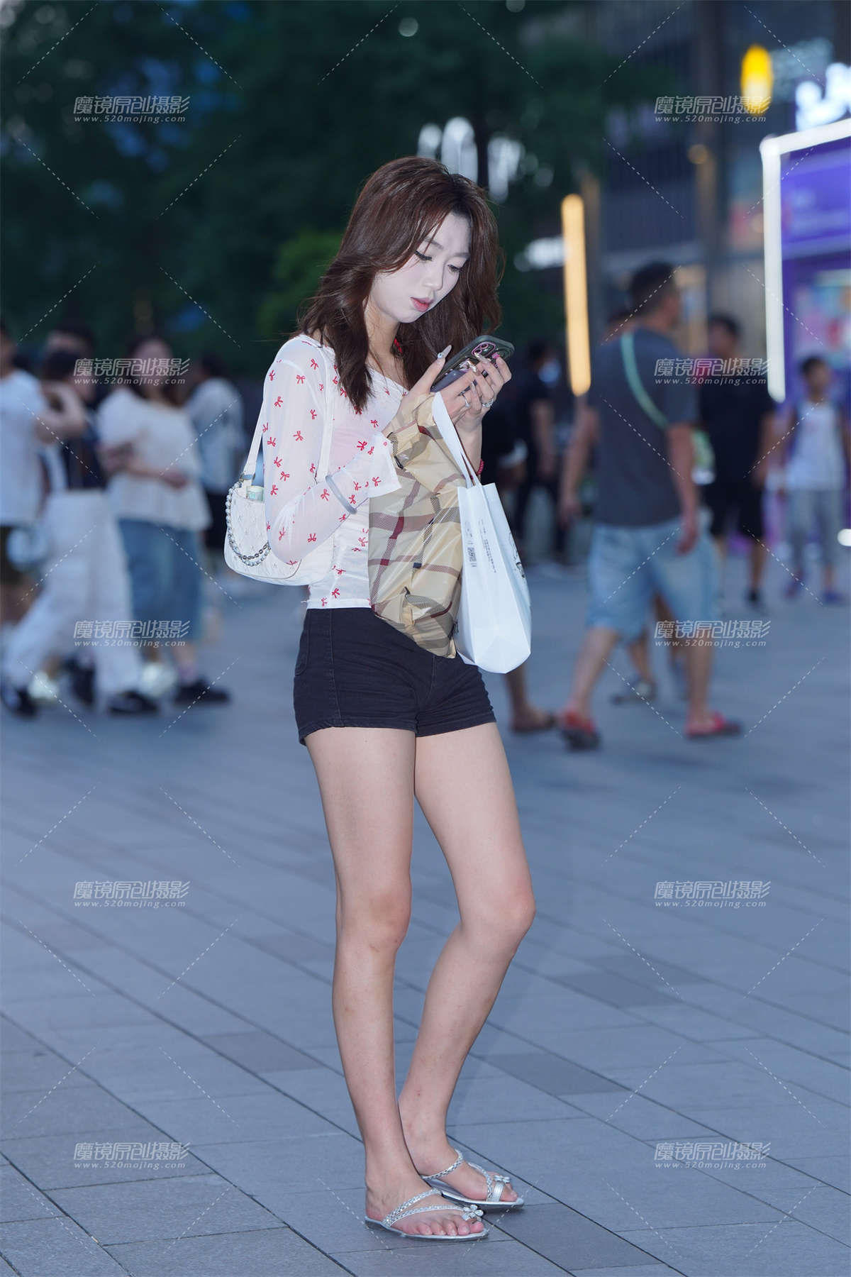 图片[2]-长腿小拖鞋-日更街拍