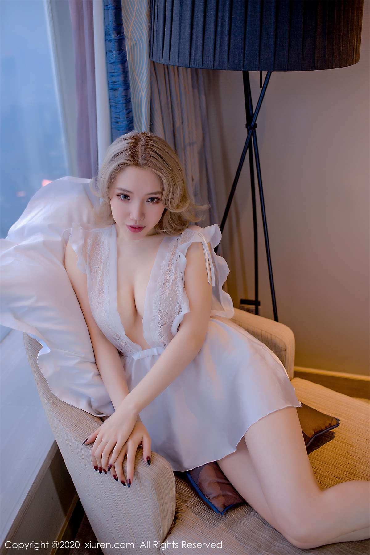 图片[2]-Xiuren秀人网 2020.04.13 NO.2146 黄楽然-日更街拍