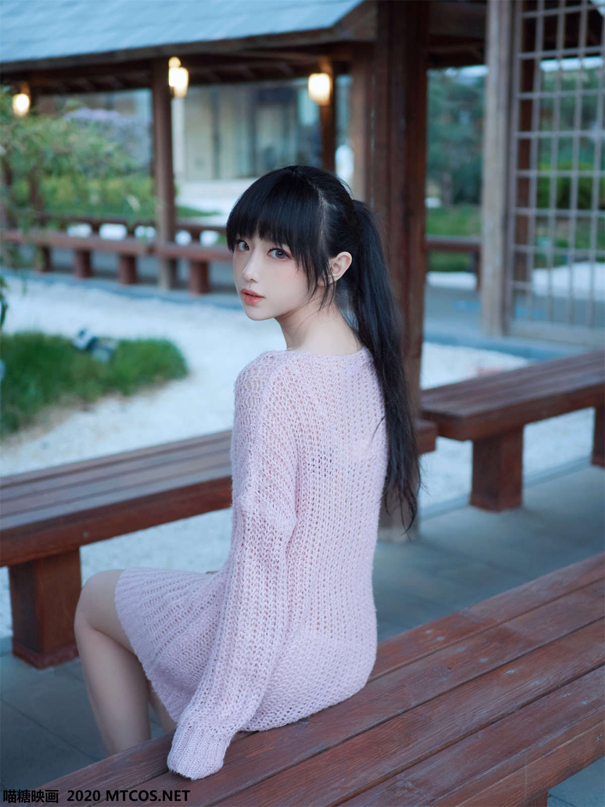 图片[2]-喵糖映画 VOL.147 白色泳装之温泉-日更街拍