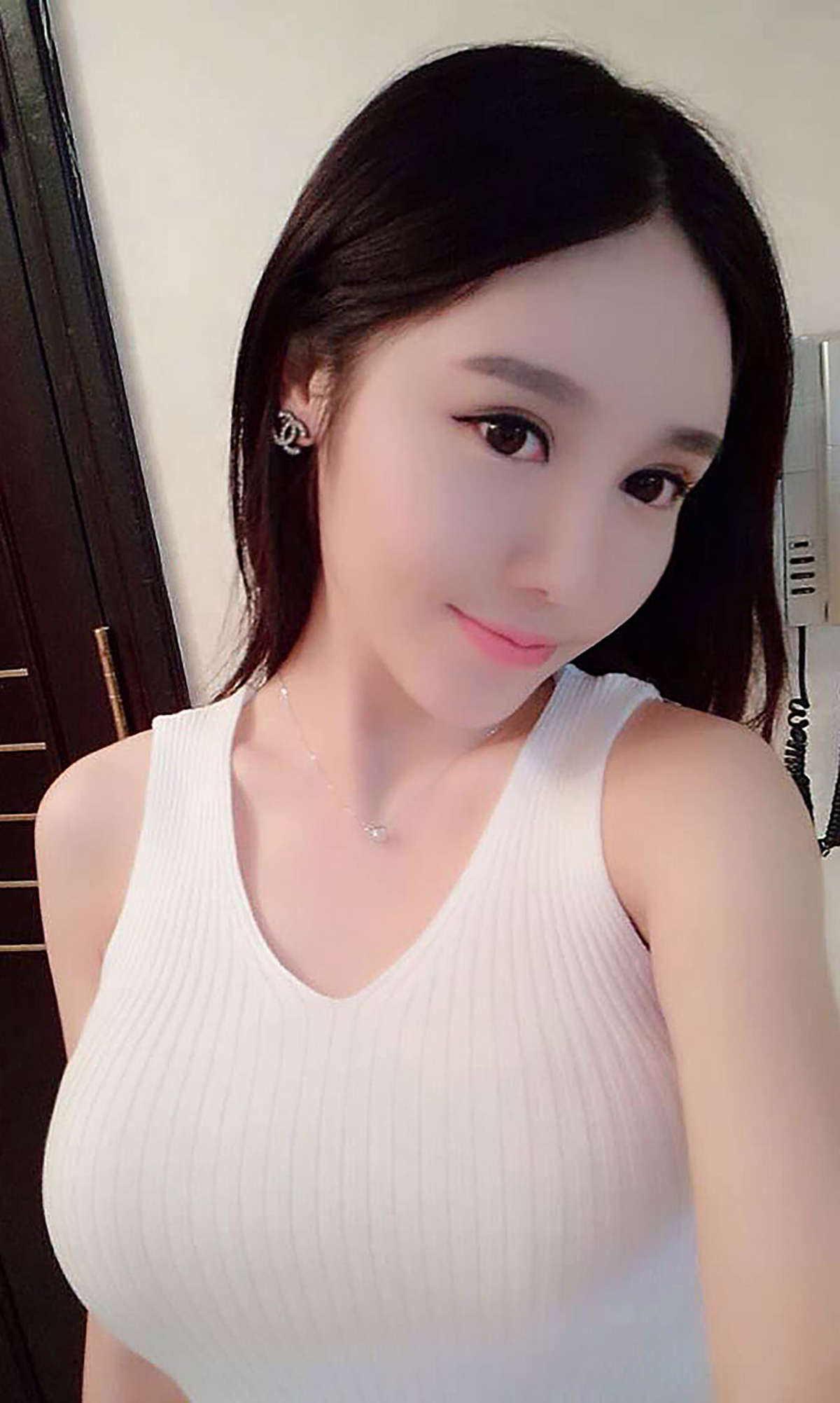 Ugirls爱尤物 NO.076 郝晴-日更街拍