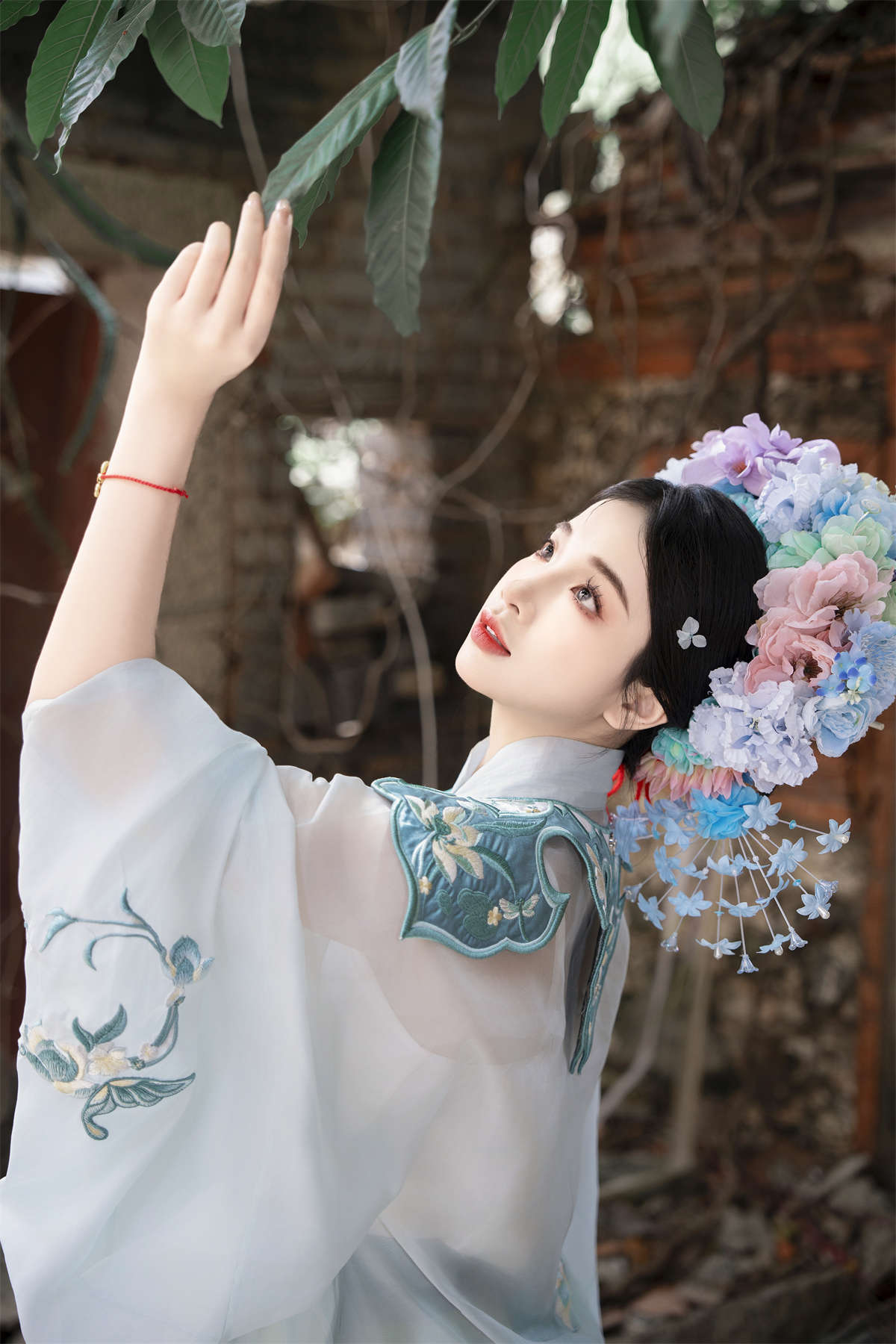 YITUYU艺图语 2025.03.04 簪花少女 小葵-日更街拍