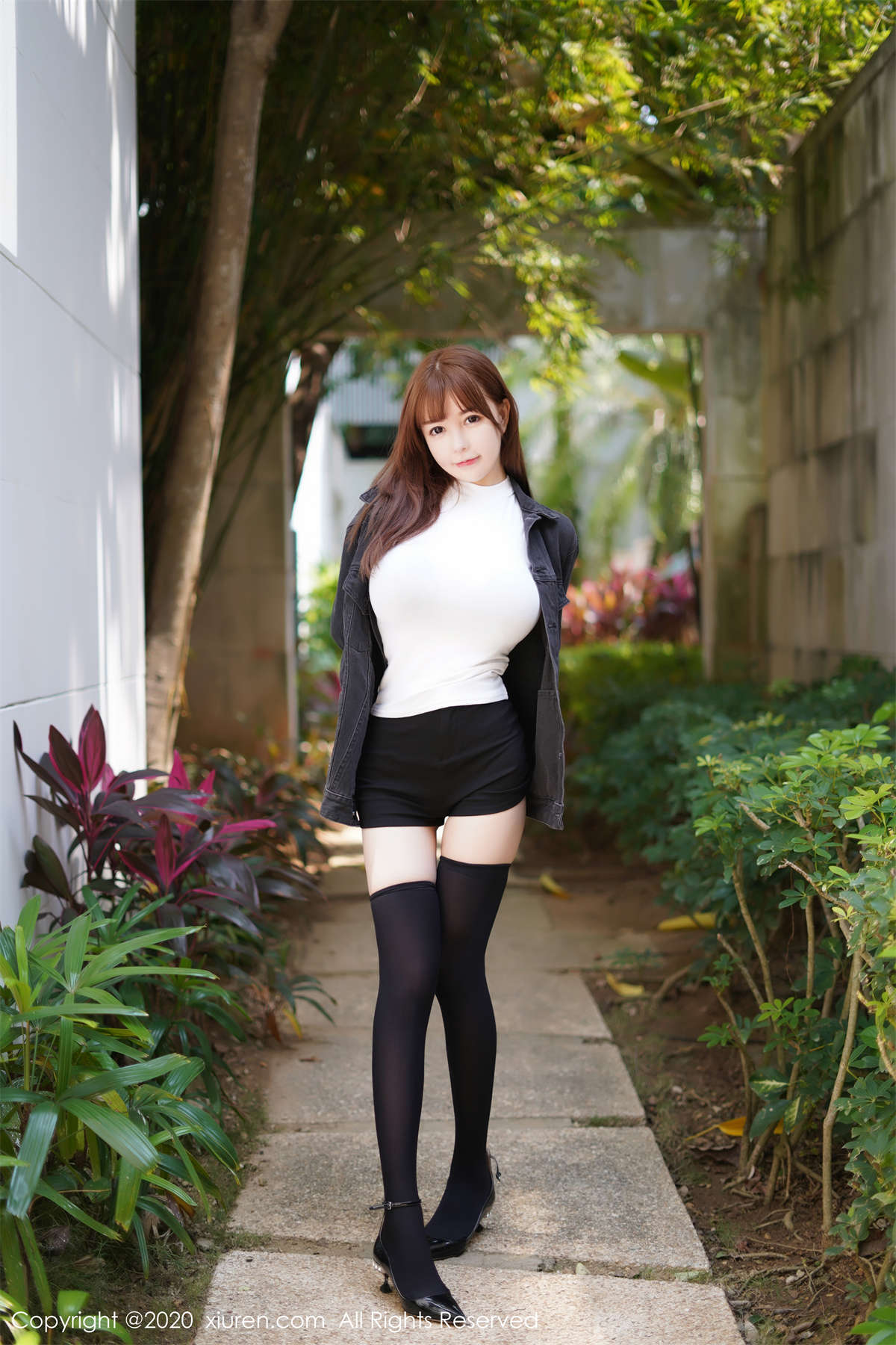 图片[2]-Xiuren秀人网 2020.04.13 NO.2147 UU酱-日更街拍