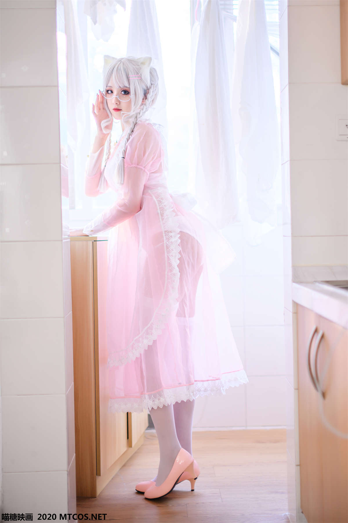 喵糖映画 VOL.149 粉色透明女仆-日更街拍