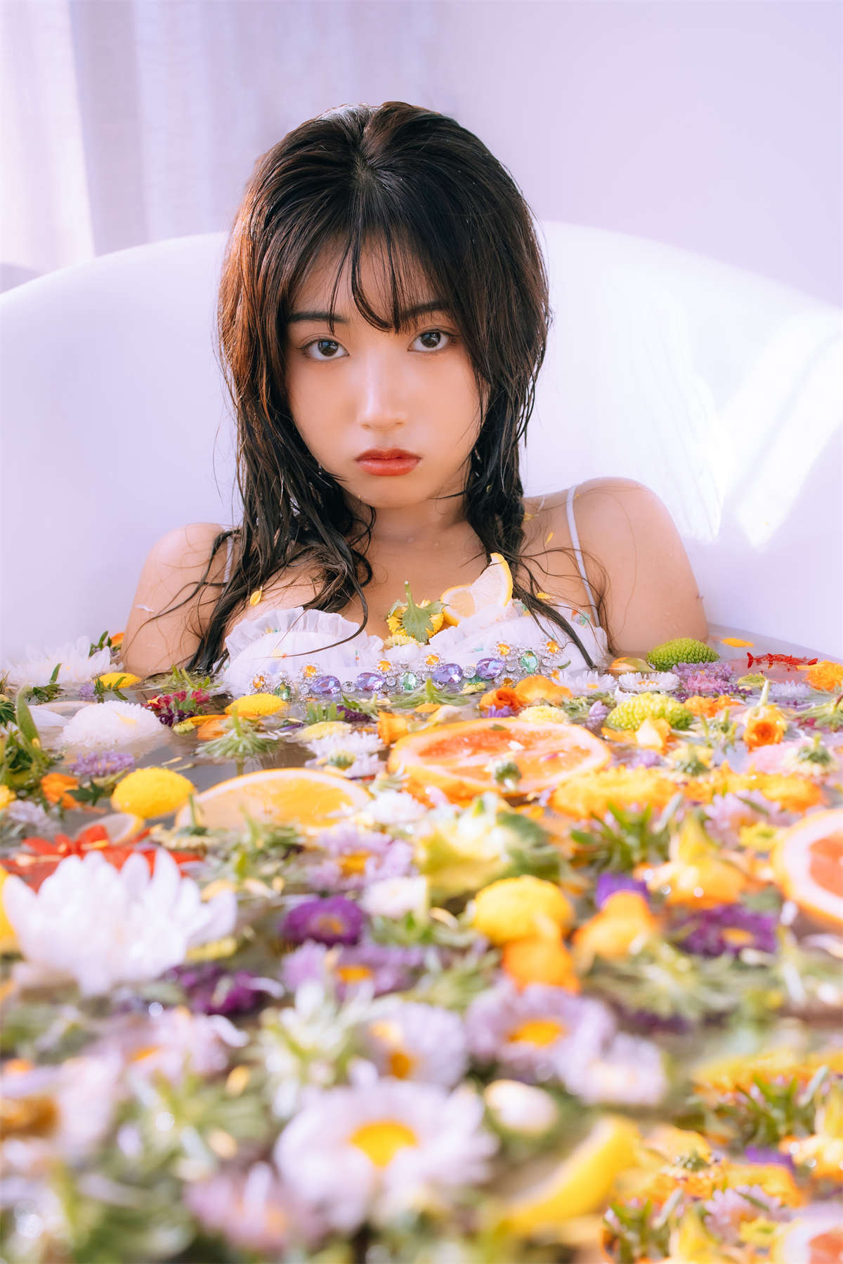 YITUYU艺图语 2023.05.31 浴缸鲜花少女 文文-日更街拍