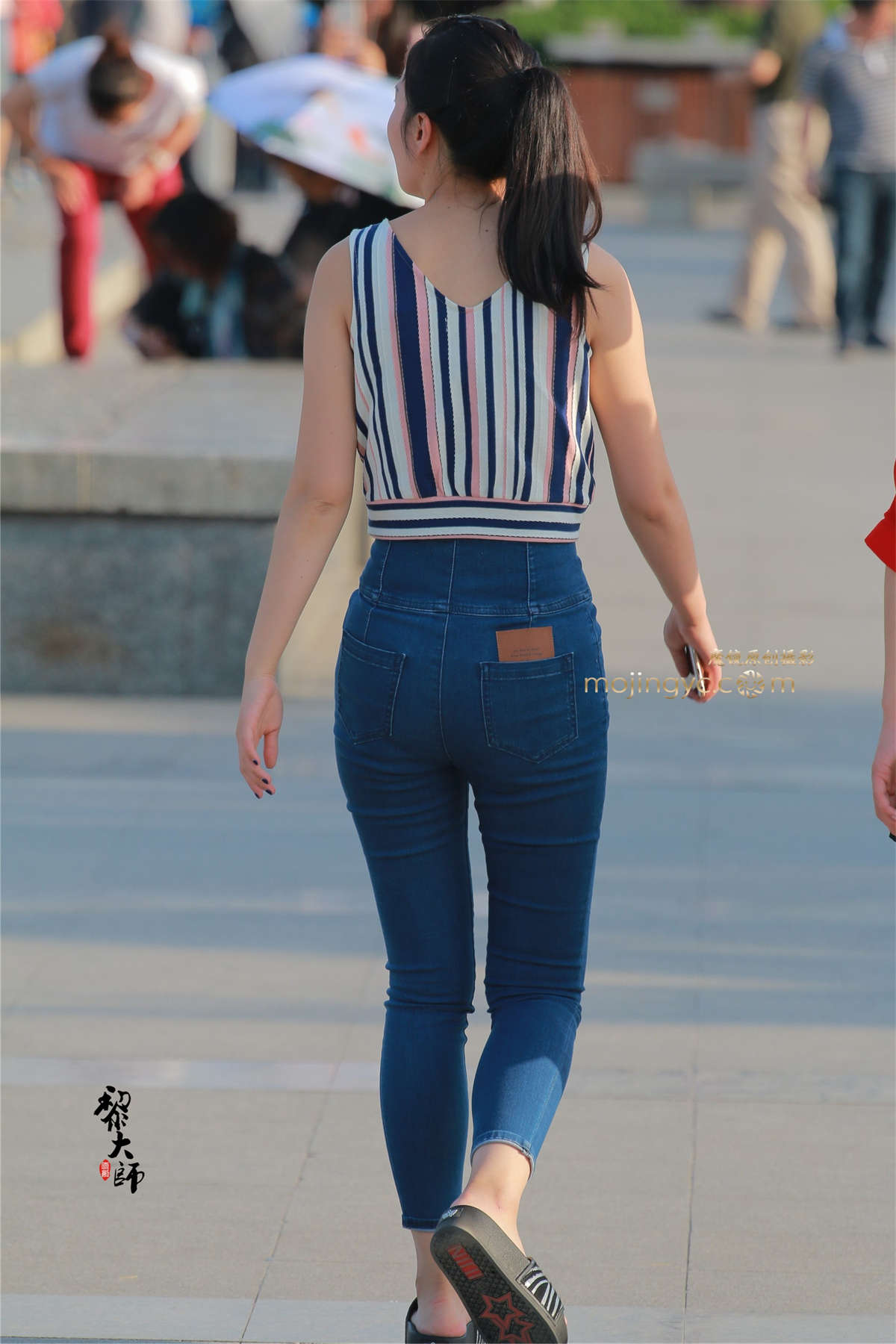 紧身蓝牛长腿（20P）-日更街拍