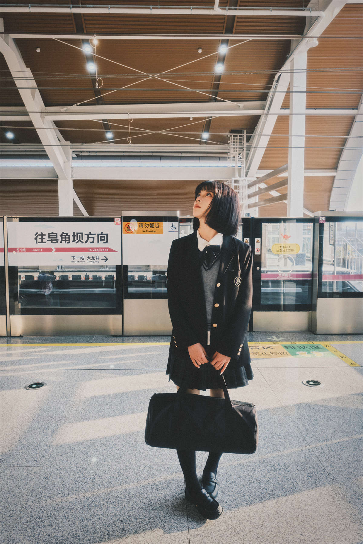 YITUYU艺图语 2025.03.05 地铁少女 悲伤薯条555-日更街拍