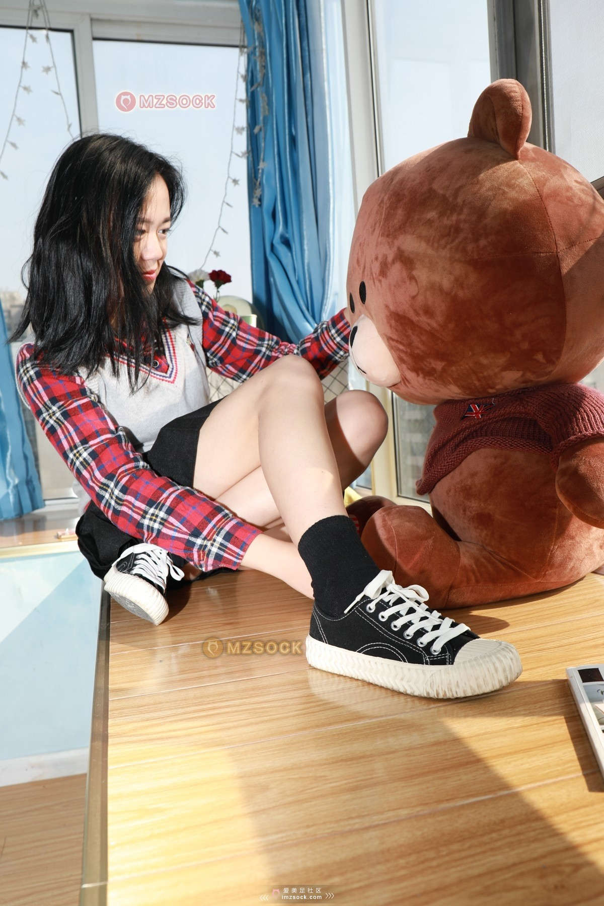 图片[2]-MZSOCK-2018 No.317 爱美足兔兔-日更街拍