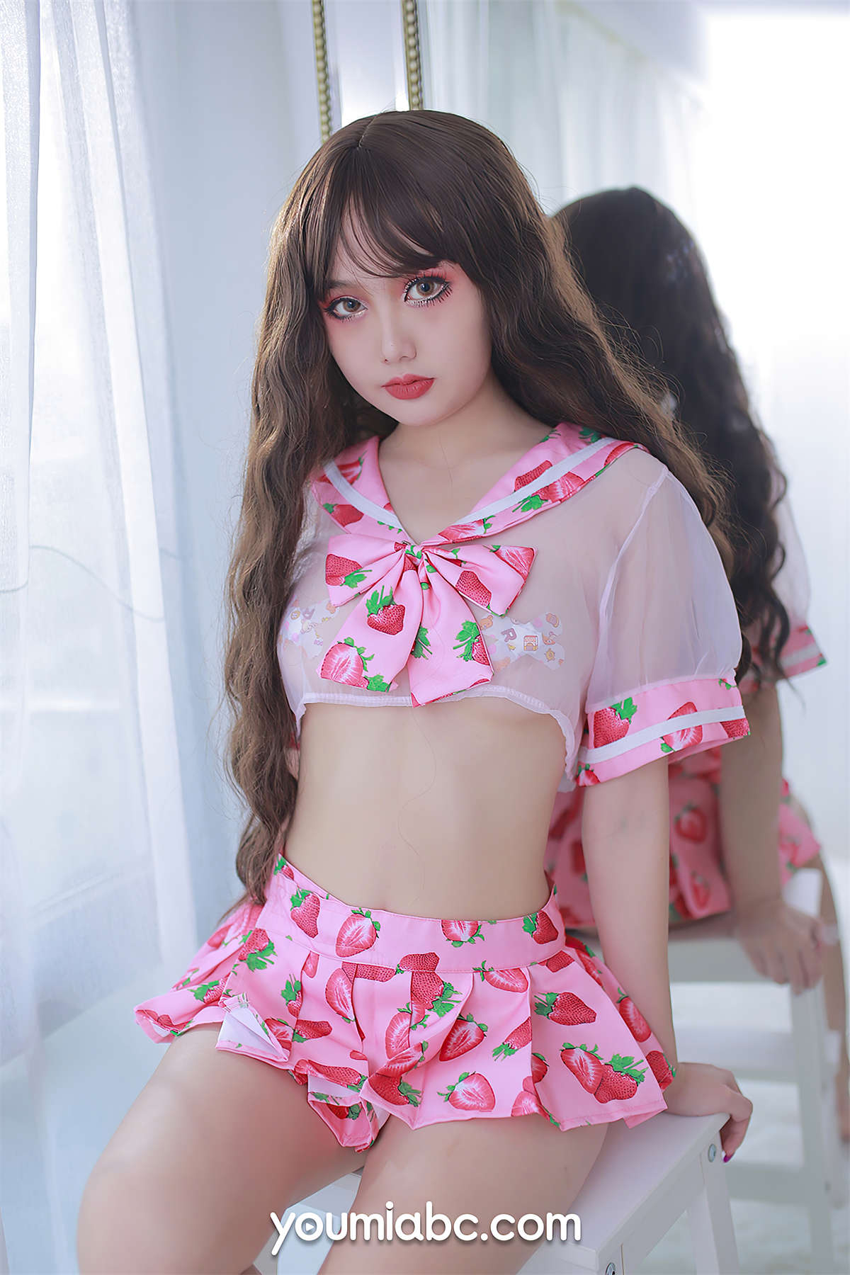 YouMi尤蜜 2021.02.01 草莓甜心 您的蛋蛋-日更街拍