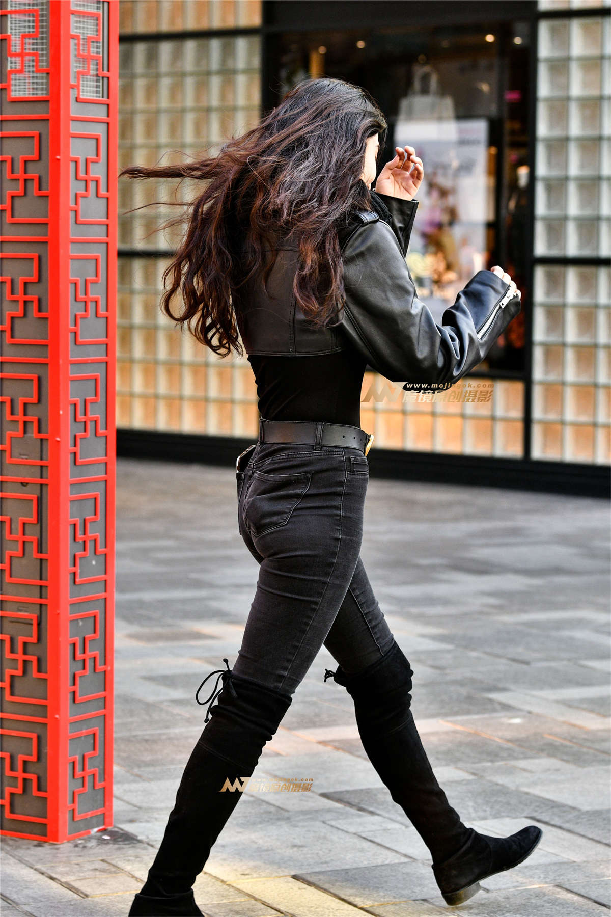 图片[2]-小蛮腰美臀性感魅力-日更街拍