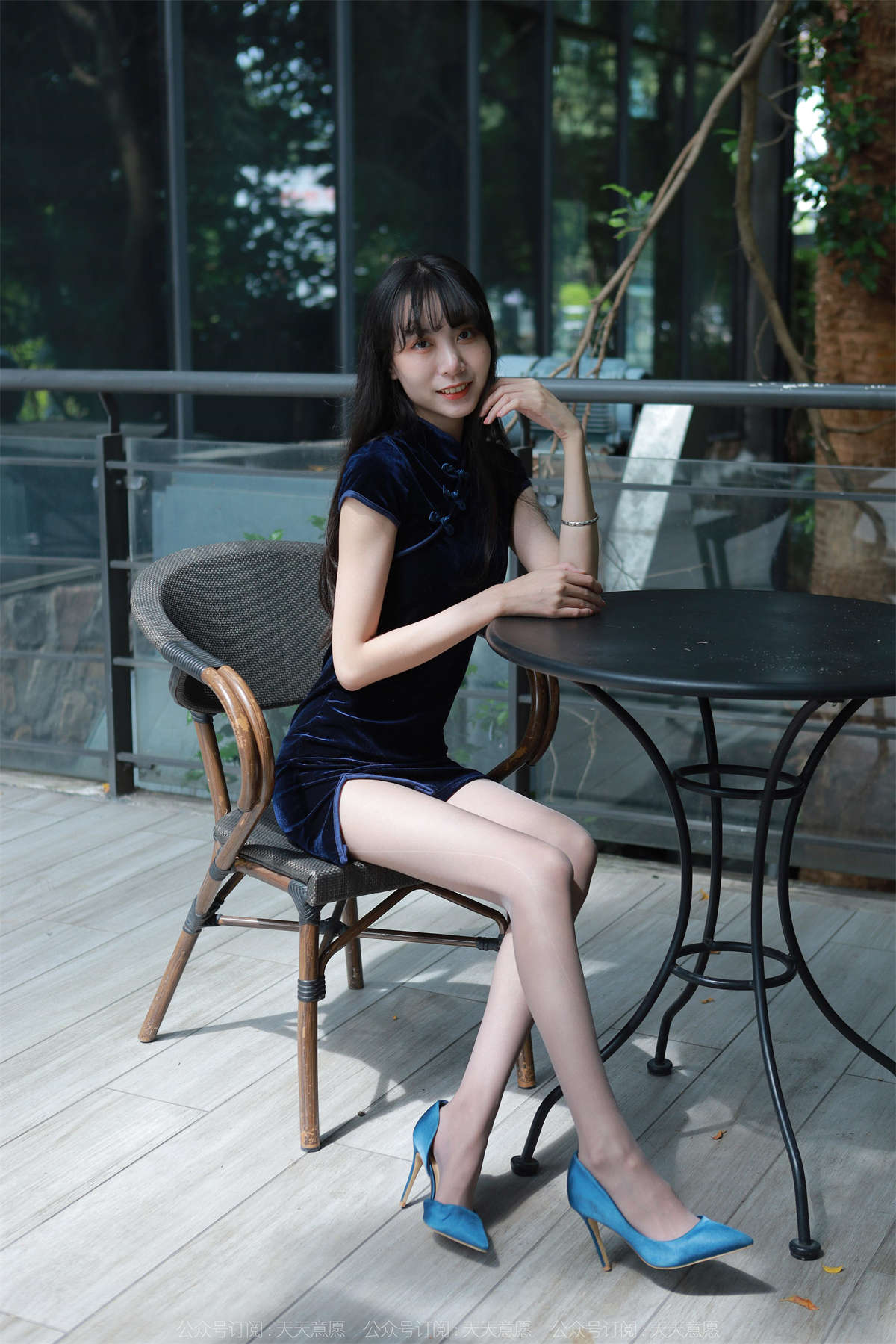 IESS异思趣向 2022.10.28 丝享家1251：团团 灰思旗袍-日更街拍