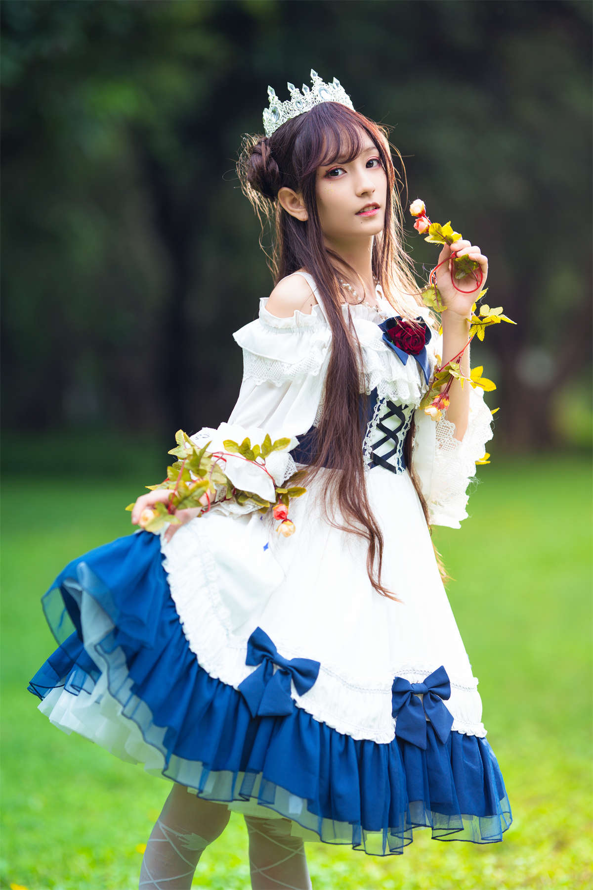 YITUYU艺图语 2023.06.01 嬉戏的小公主 coser月凌儿-日更街拍