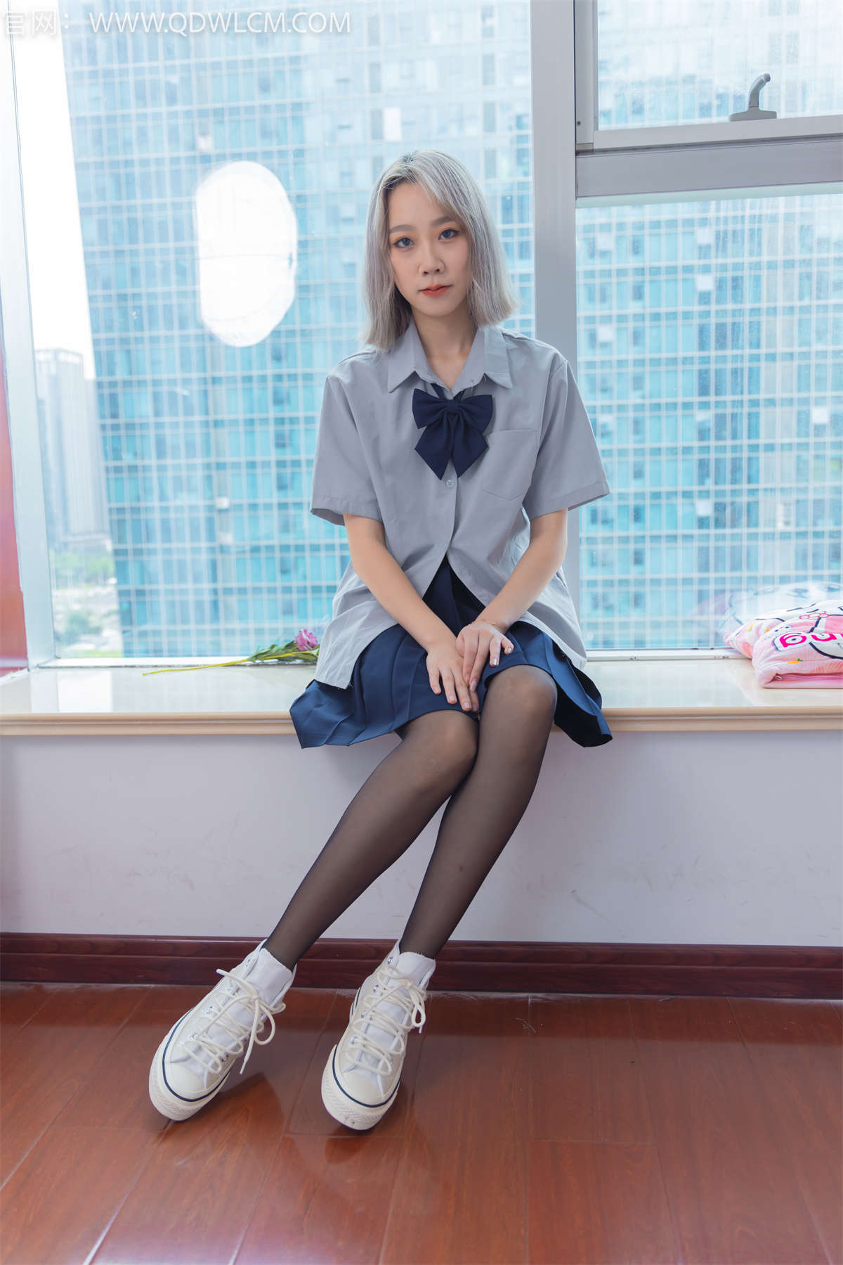 物恋传媒 NO.1295 小艾-奔跑的小鹿-日更街拍