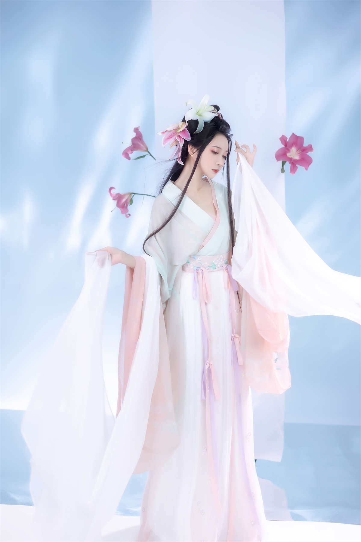 YITUYU艺图语 2023.02.17 望春风 绮罗生的小苏苏-日更街拍