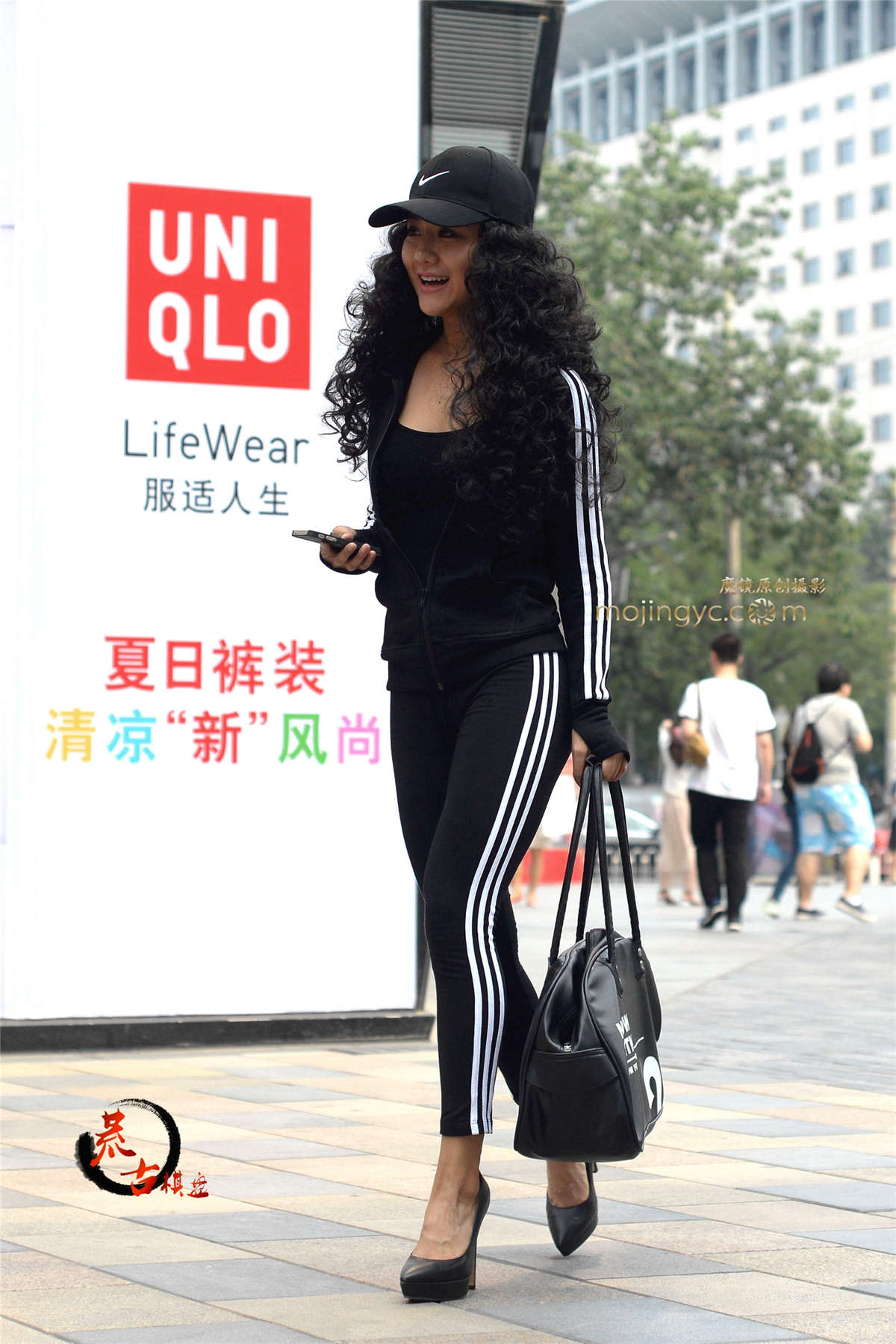 16.9.6 紧身裤，恨天高-日更街拍