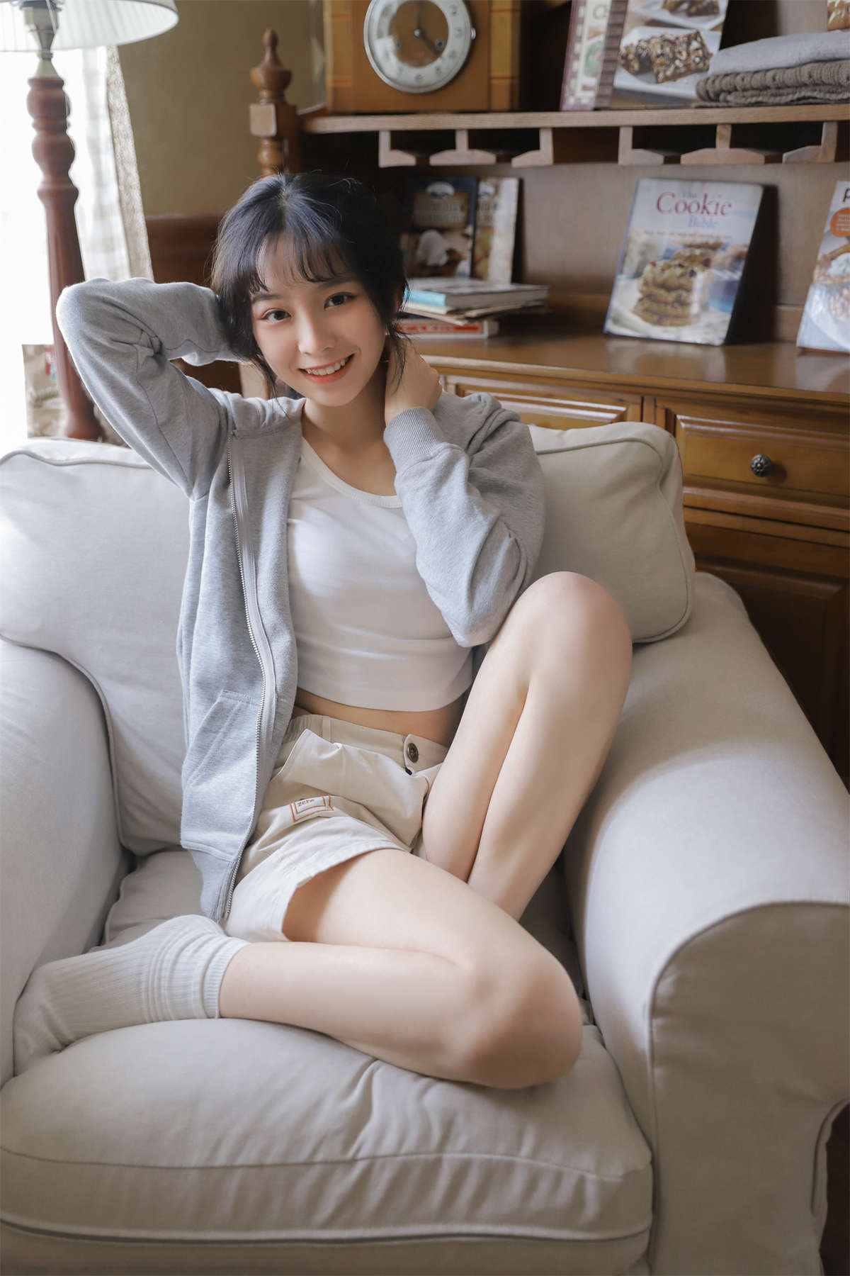 YITUYU艺图语 2022.08.01 灰色轨迹 -春夏_插图1