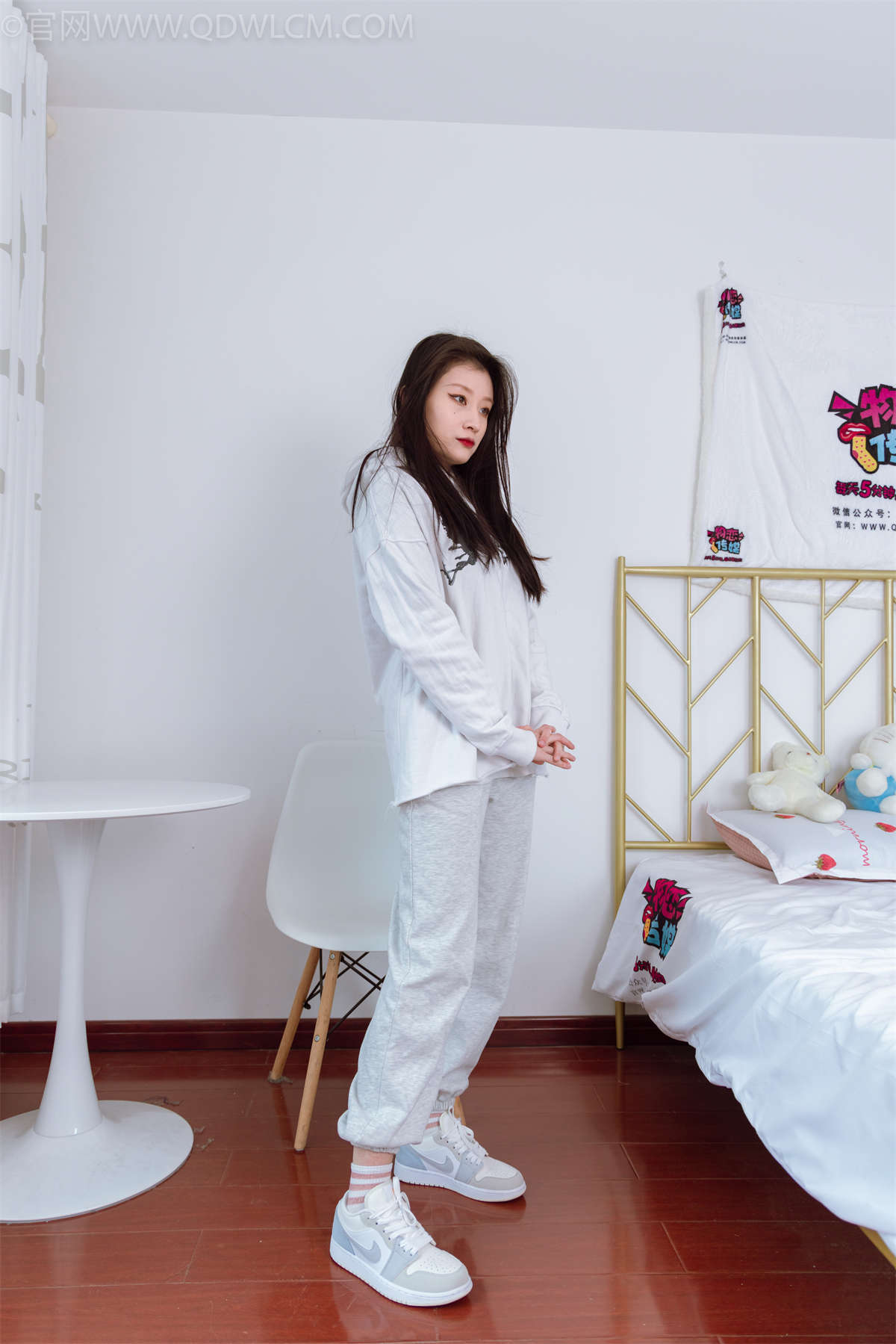 图片[2]-物恋传媒 NO.1118 冷冷-清冷温柔-日更街拍