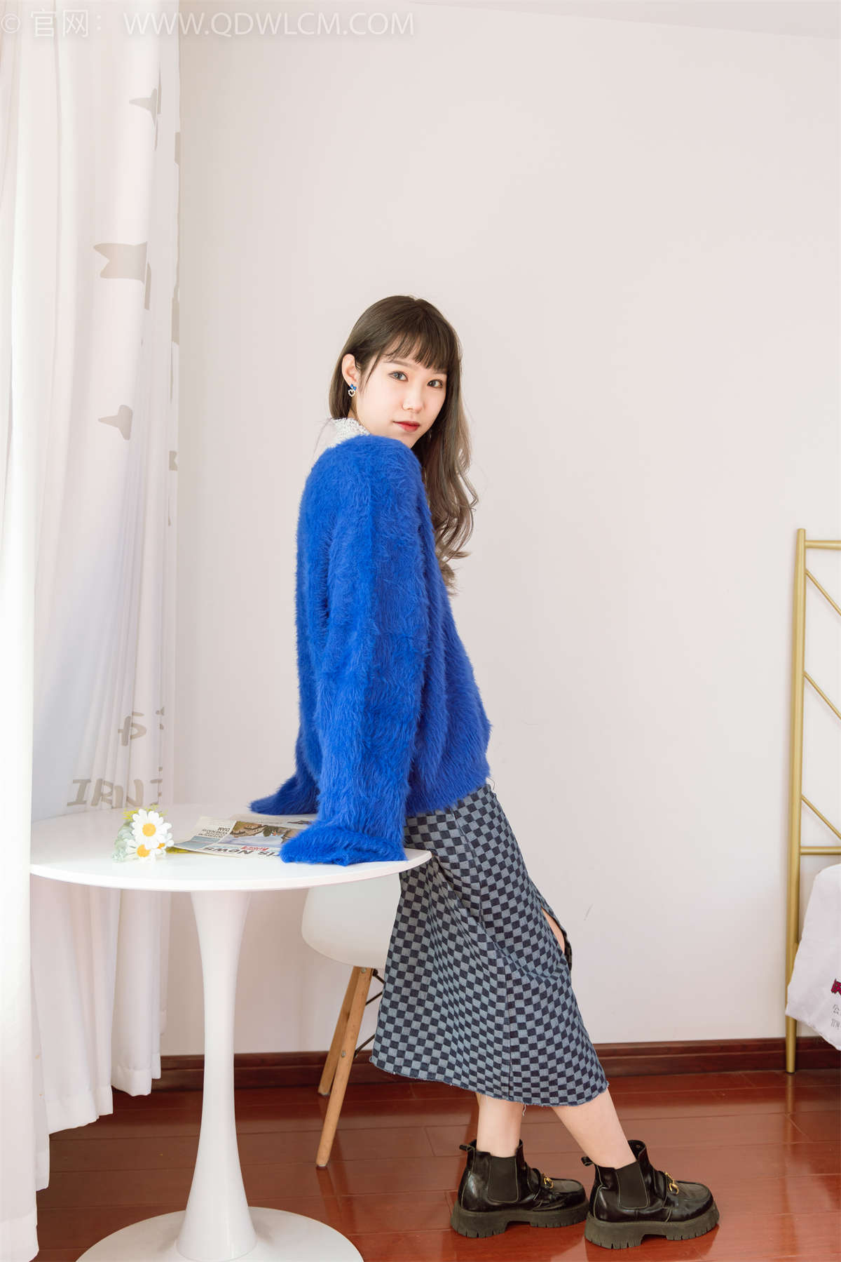 物恋传媒 NO.1507 依依-蓝色情怀-日更街拍