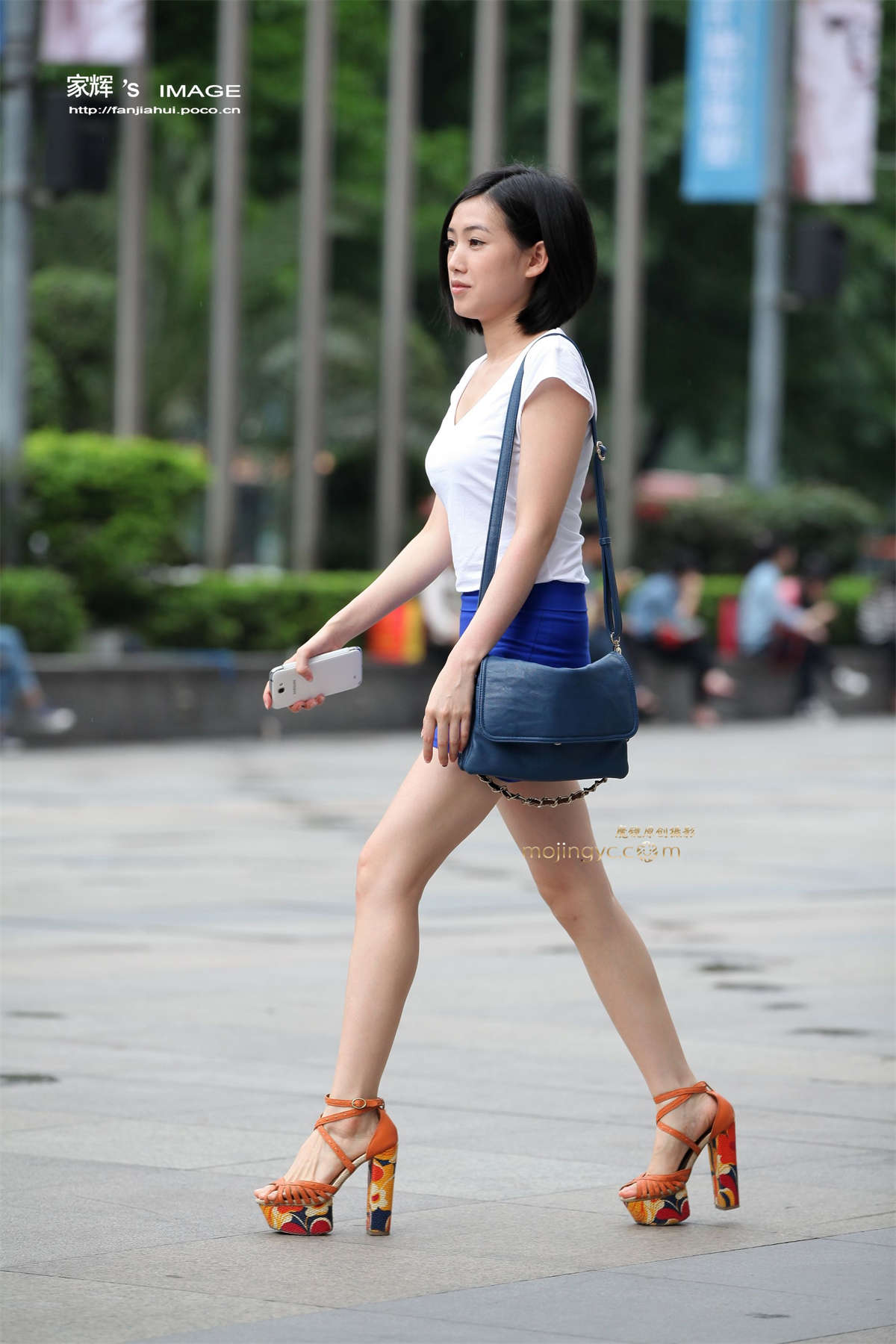 橙色凉高松糕鞋美女-日更街拍