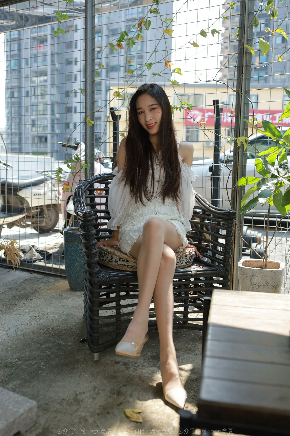 IESS异思趣向 2022.10.10 丝享家1233：美子 阳光普照-日更街拍