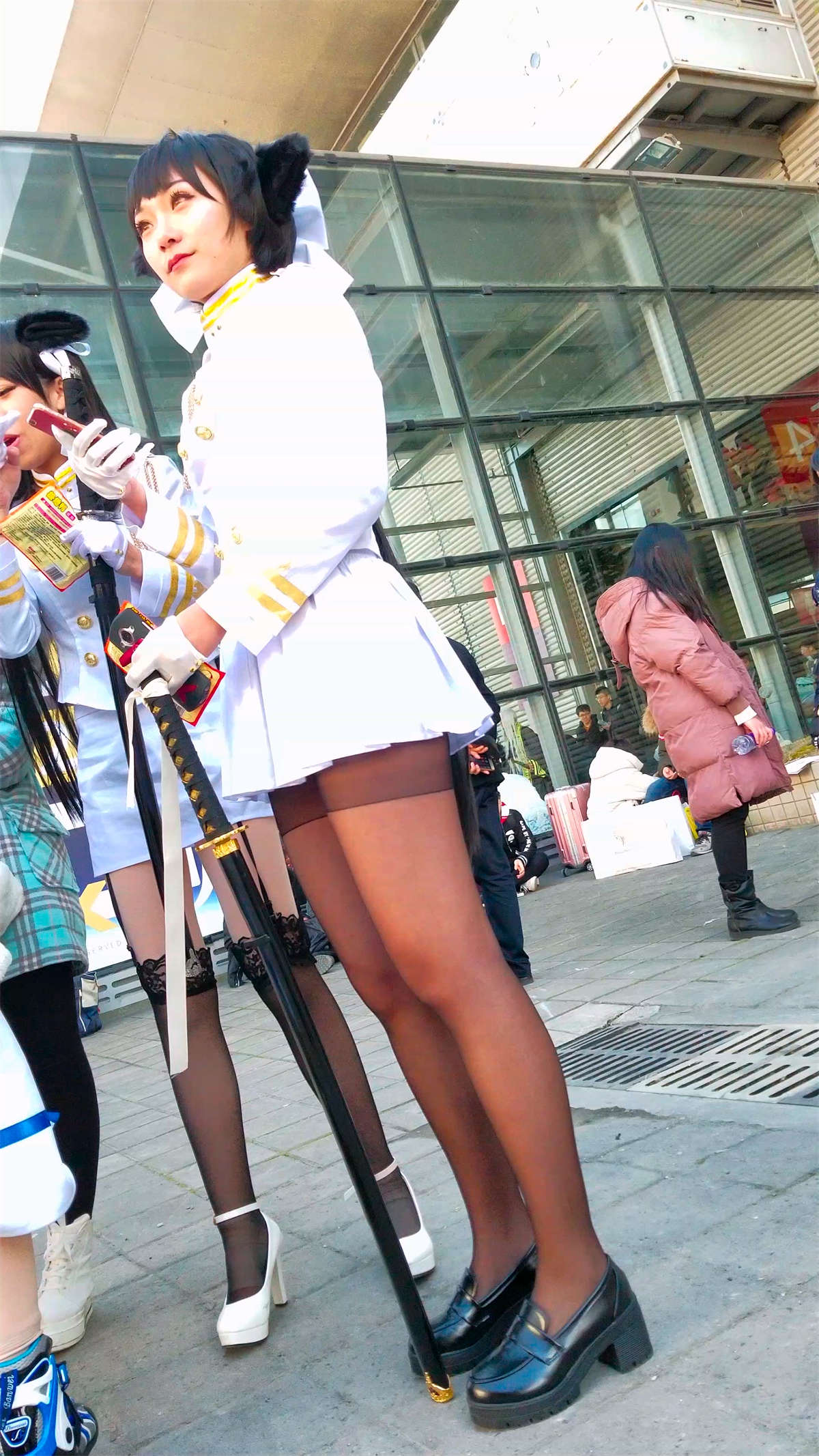 玩cosplay的极品高颜值二次元美少女-日更街拍