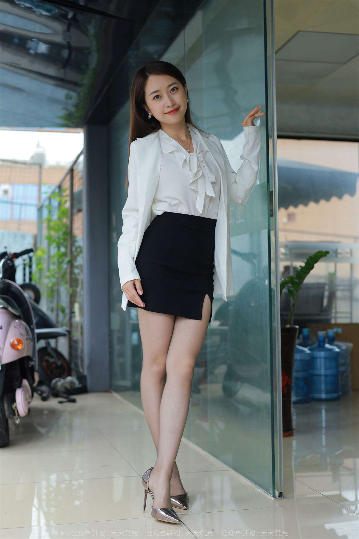 IESS异思趣向 2022.06.11 丝享家1114：小婕 冷艳嘿丝-日更街拍