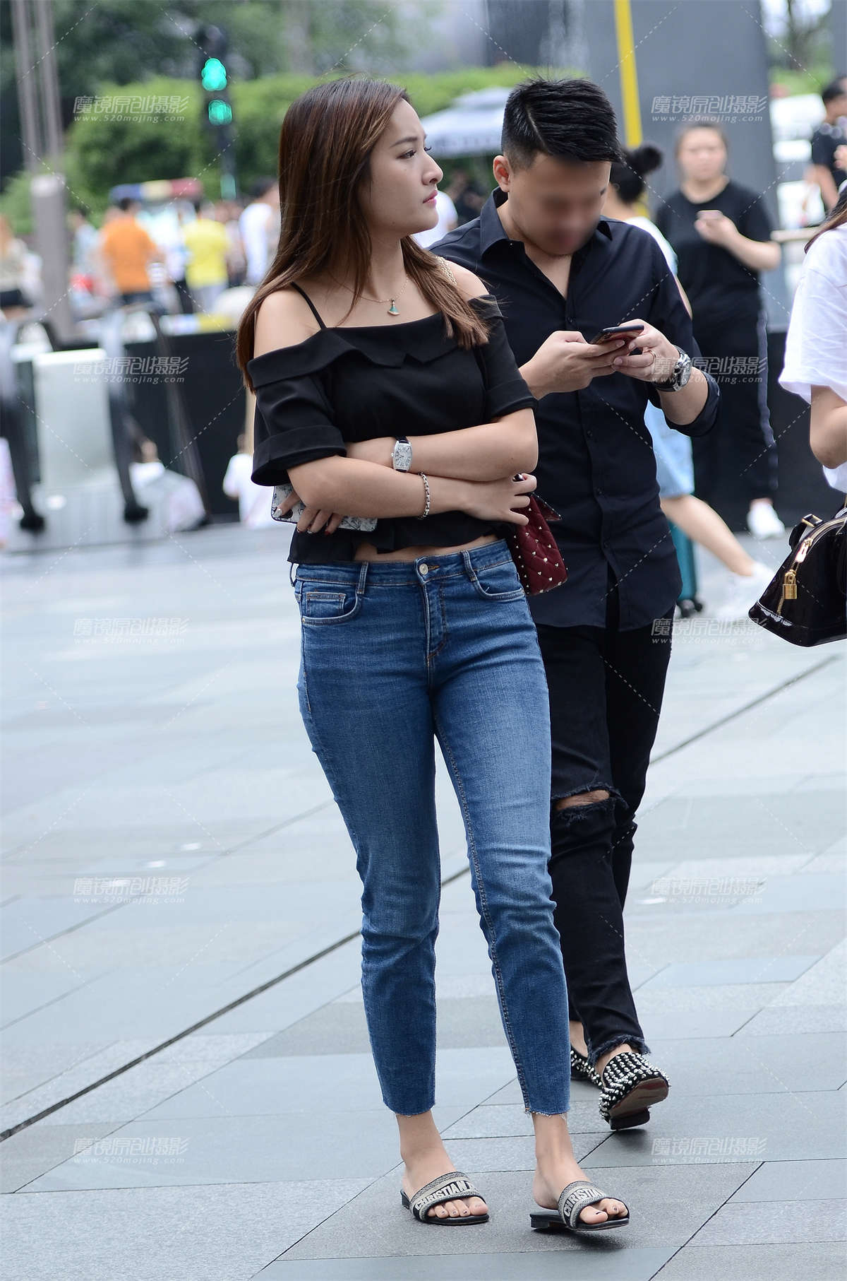 【神摄手赛帖】黑色吊带，蓝色紧牛-日更街拍