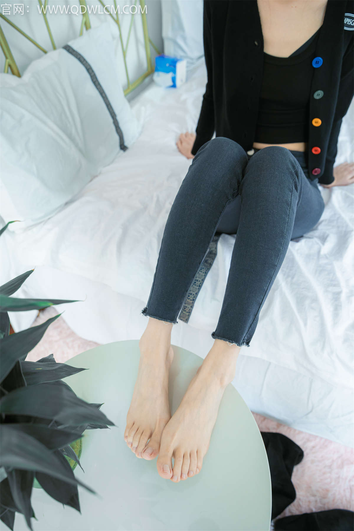 物恋传媒 NO.1236 猫耳-云边有个小卖部-日更街拍