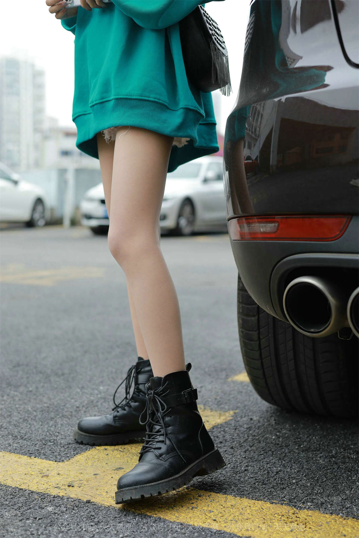 图片[2]-IESS异思趣向 丝享家946期：美子 停车场邂逅-日更街拍