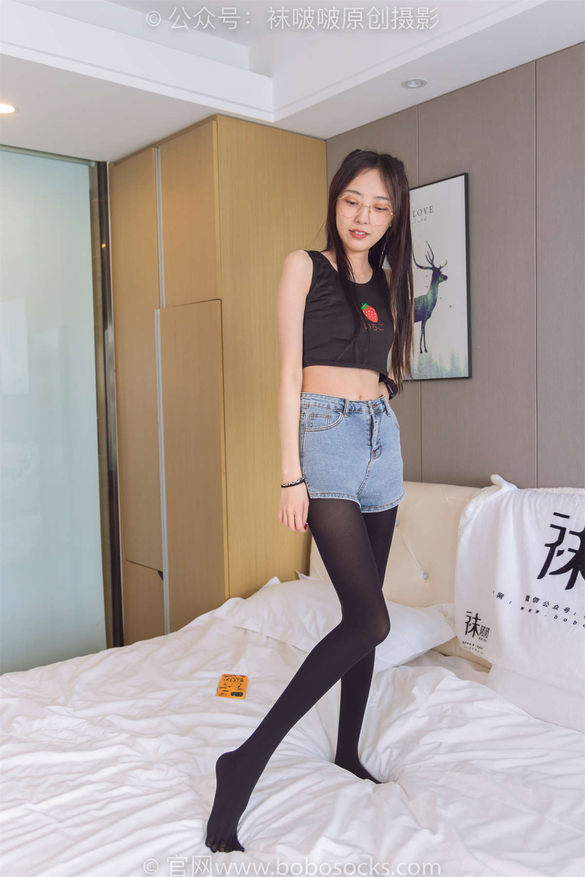 图片[2]-袜啵啵 No.192 稚予-高跟鞋、黑色五指袜 花絮版-日更街拍