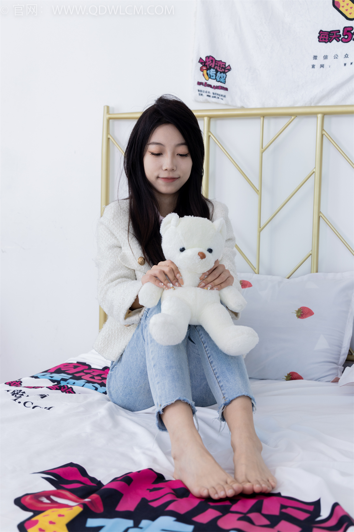 物恋传媒 NO.1549 柔柔-新人驾到-日更街拍