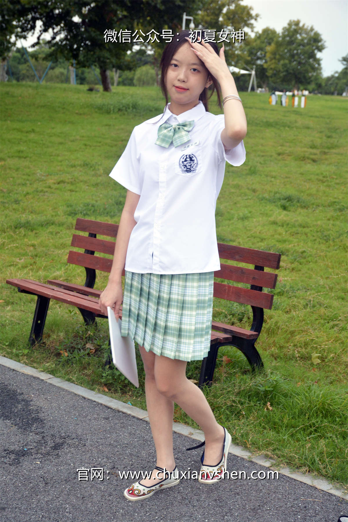 图片[2]-初夏女神 No.079 情情 绿色JK套-日更街拍