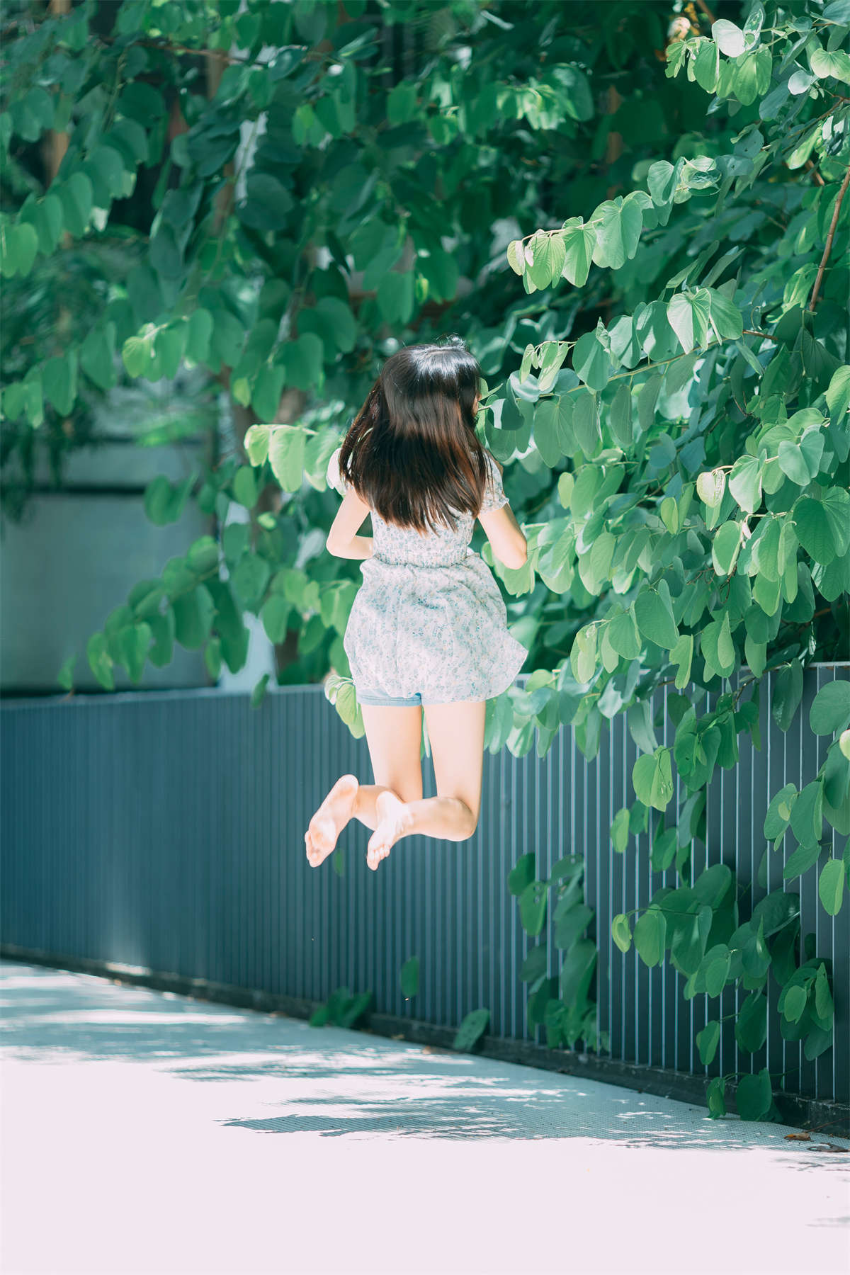YITUYU艺图语 2021.08.27 夏の彼女 张潇云-日更街拍