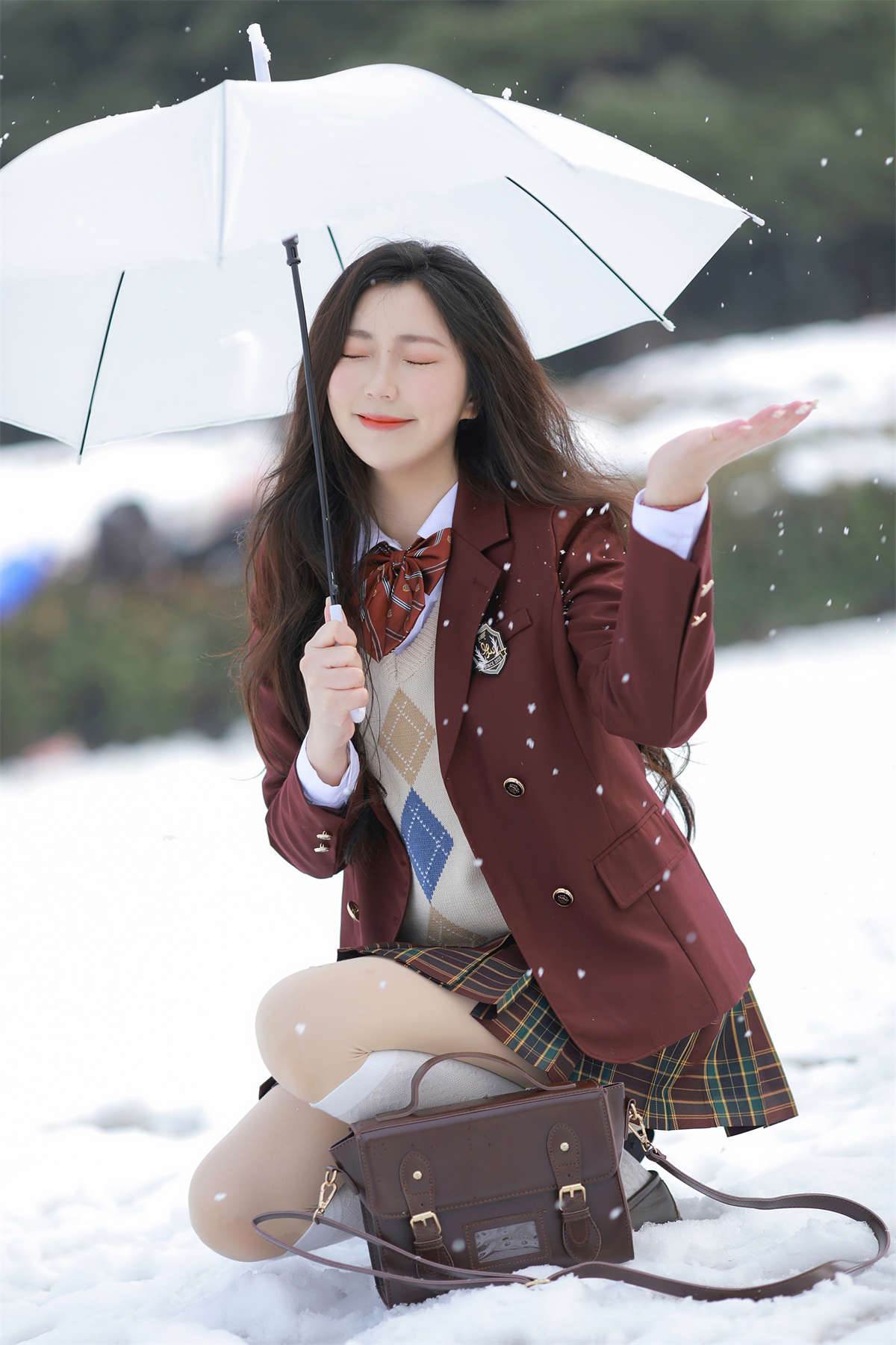 YITUYU艺图语 2022.07.28 恰好飘来的雪 晓芳-日更街拍