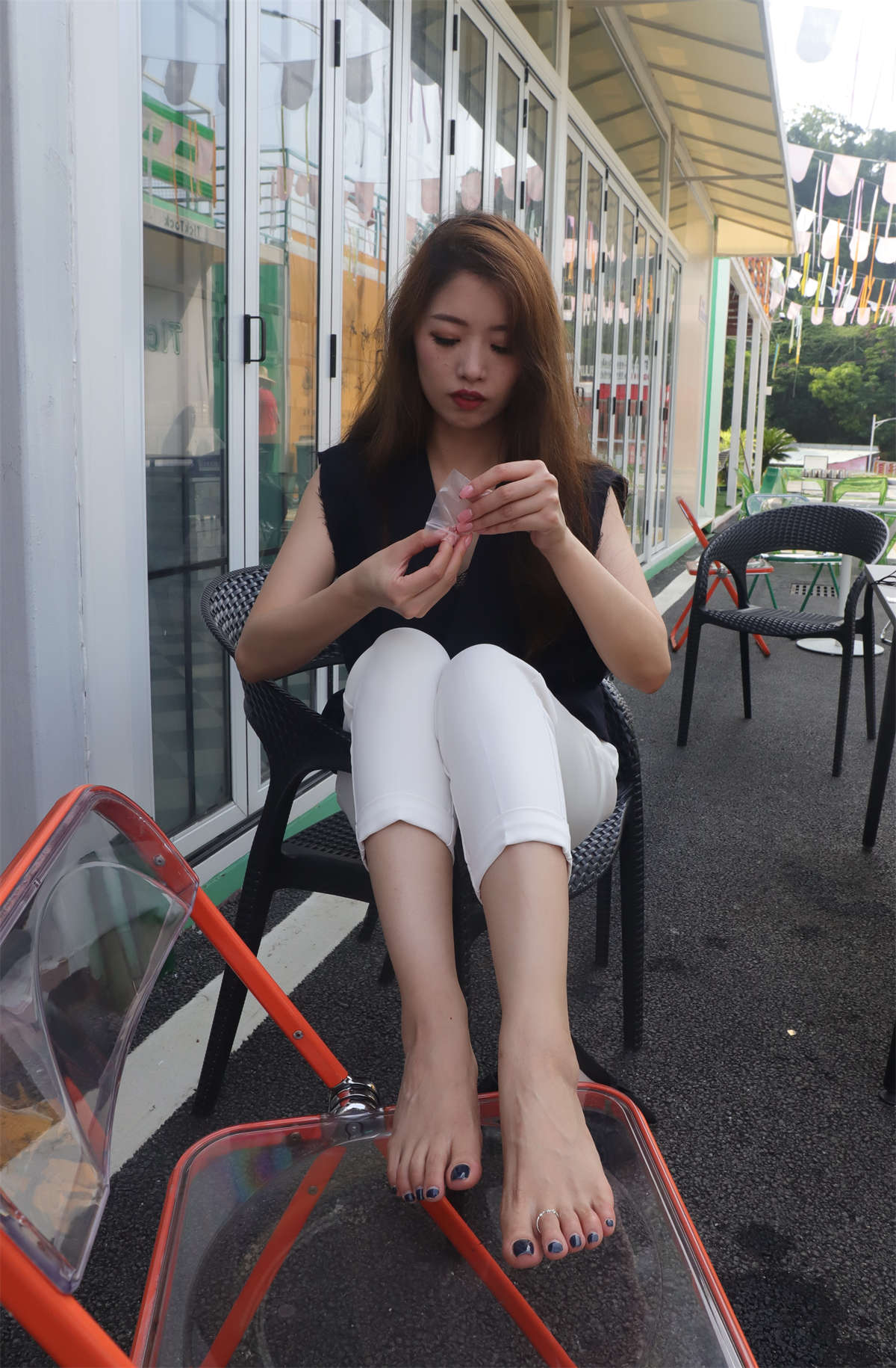 aappary摄影 No.034 新模女神小婷的37码美脚绝版-日更街拍