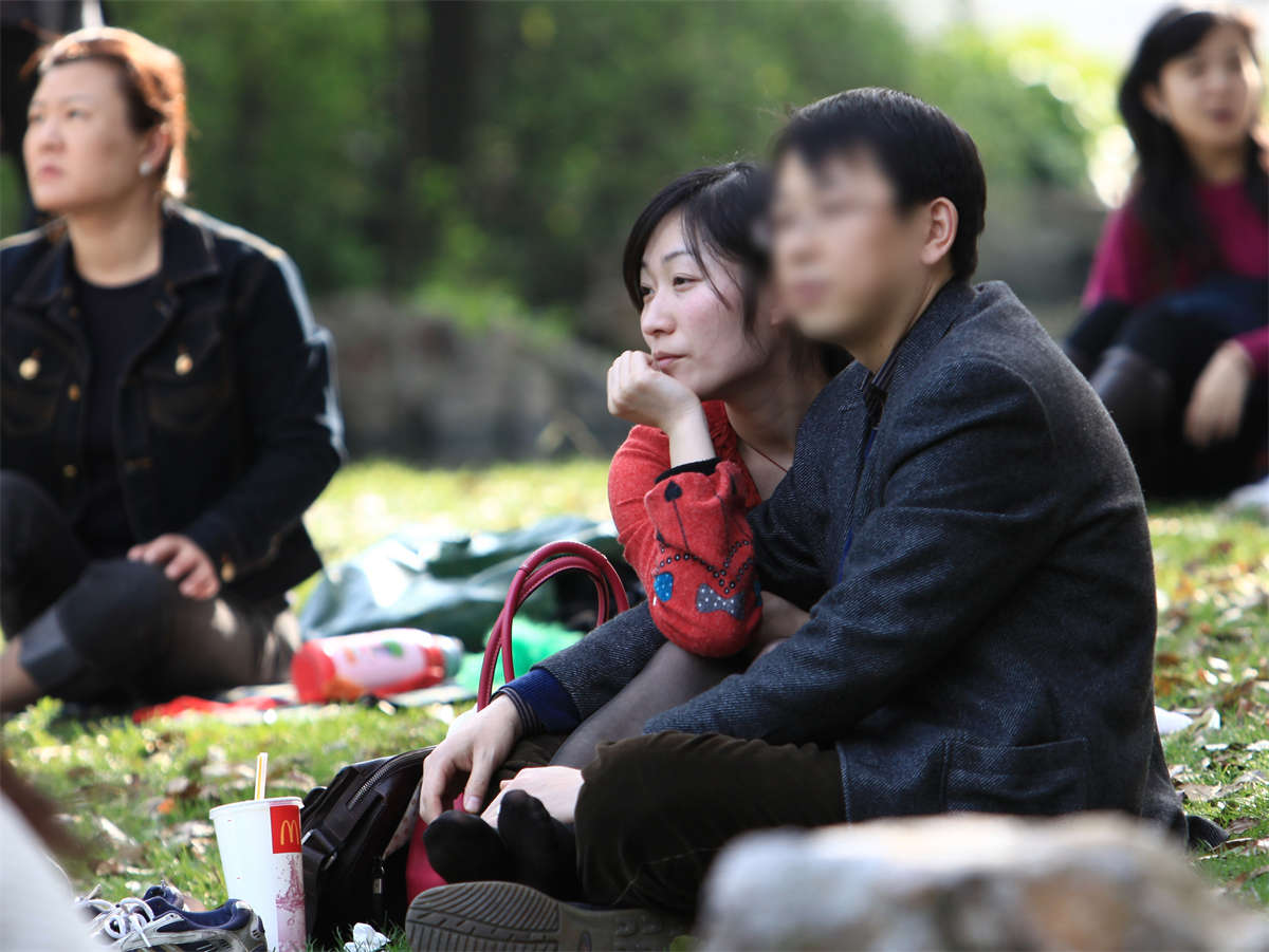 图片[2]-踏青公园街拍系列No.476 去年丝图清仓迎开春，各色丝袜杂烩串烧-日更街拍