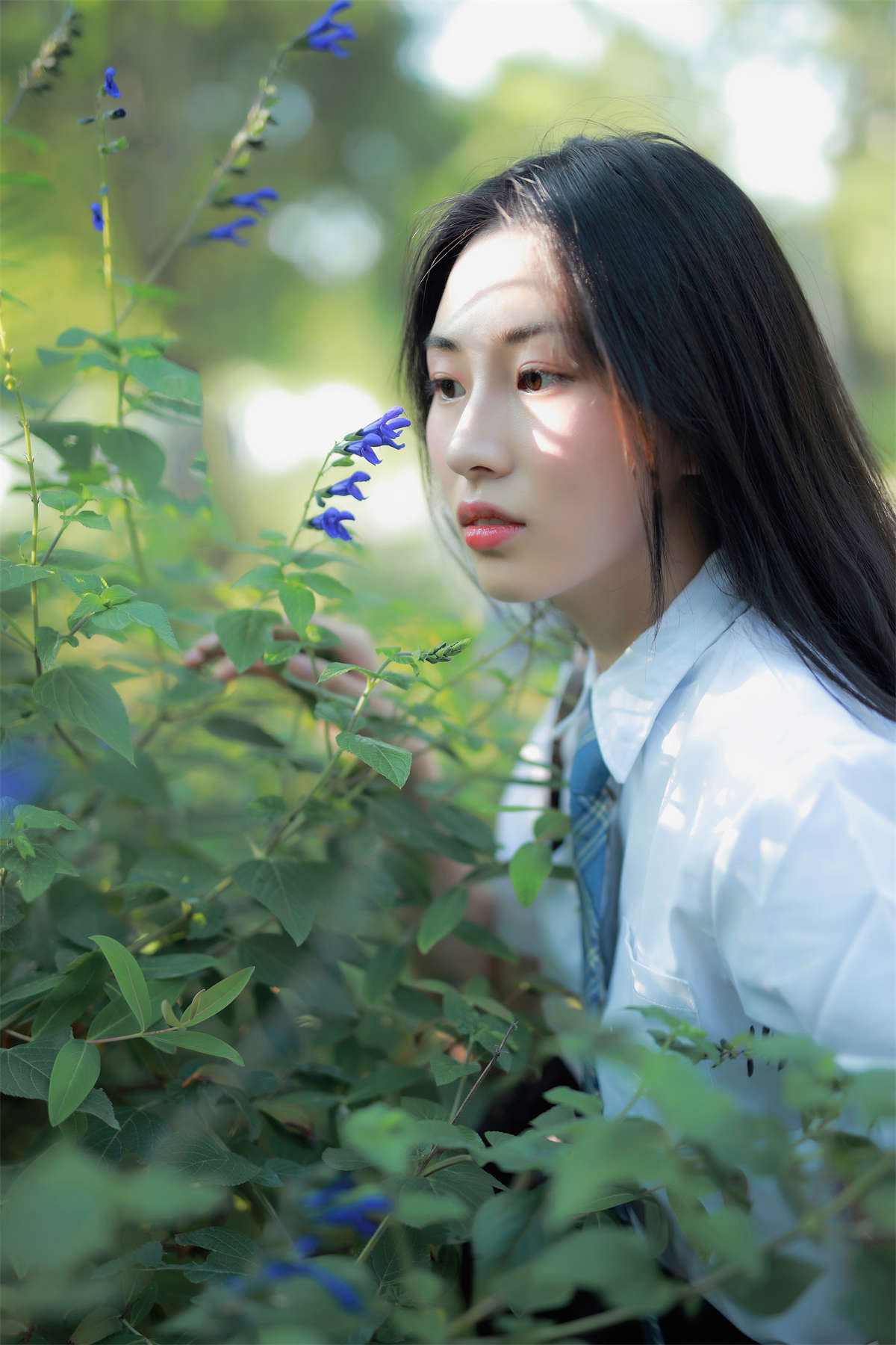 YITUYU艺图语 2022.07.02 风很温柔，花很鲜艳 一帆-日更街拍