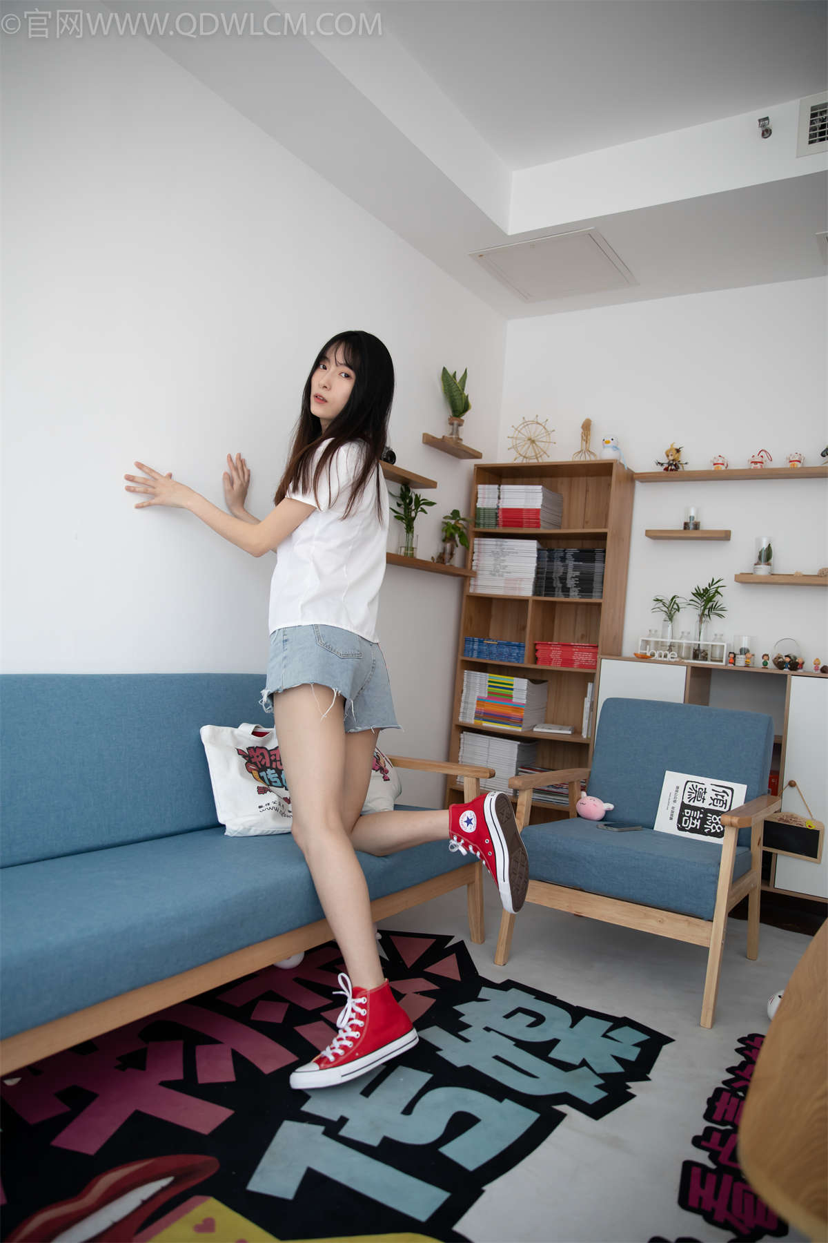 物恋传媒 NO.1127 猫耳-青涩年华-日更街拍