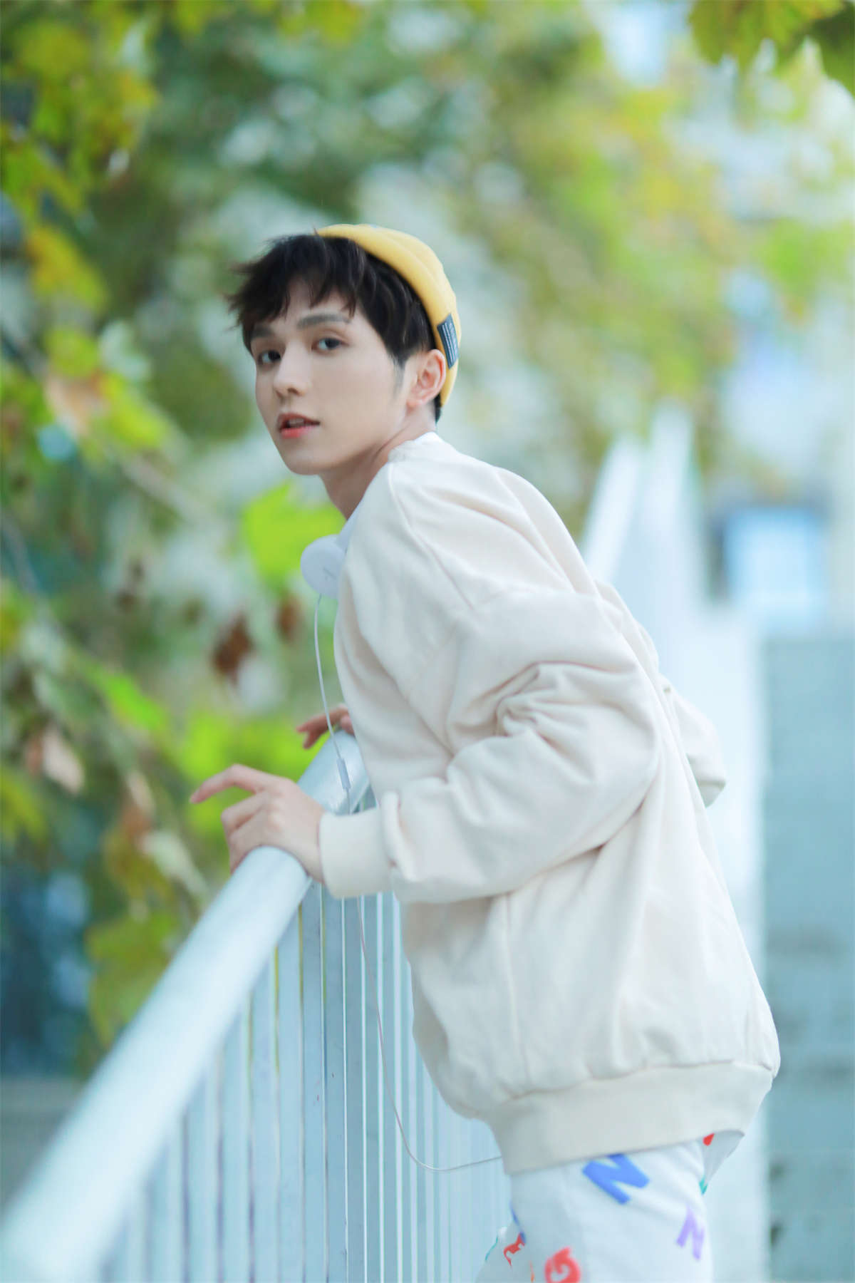 YITUYU艺图语 2022.07.28 小小少年  _也比大熊_-日更街拍