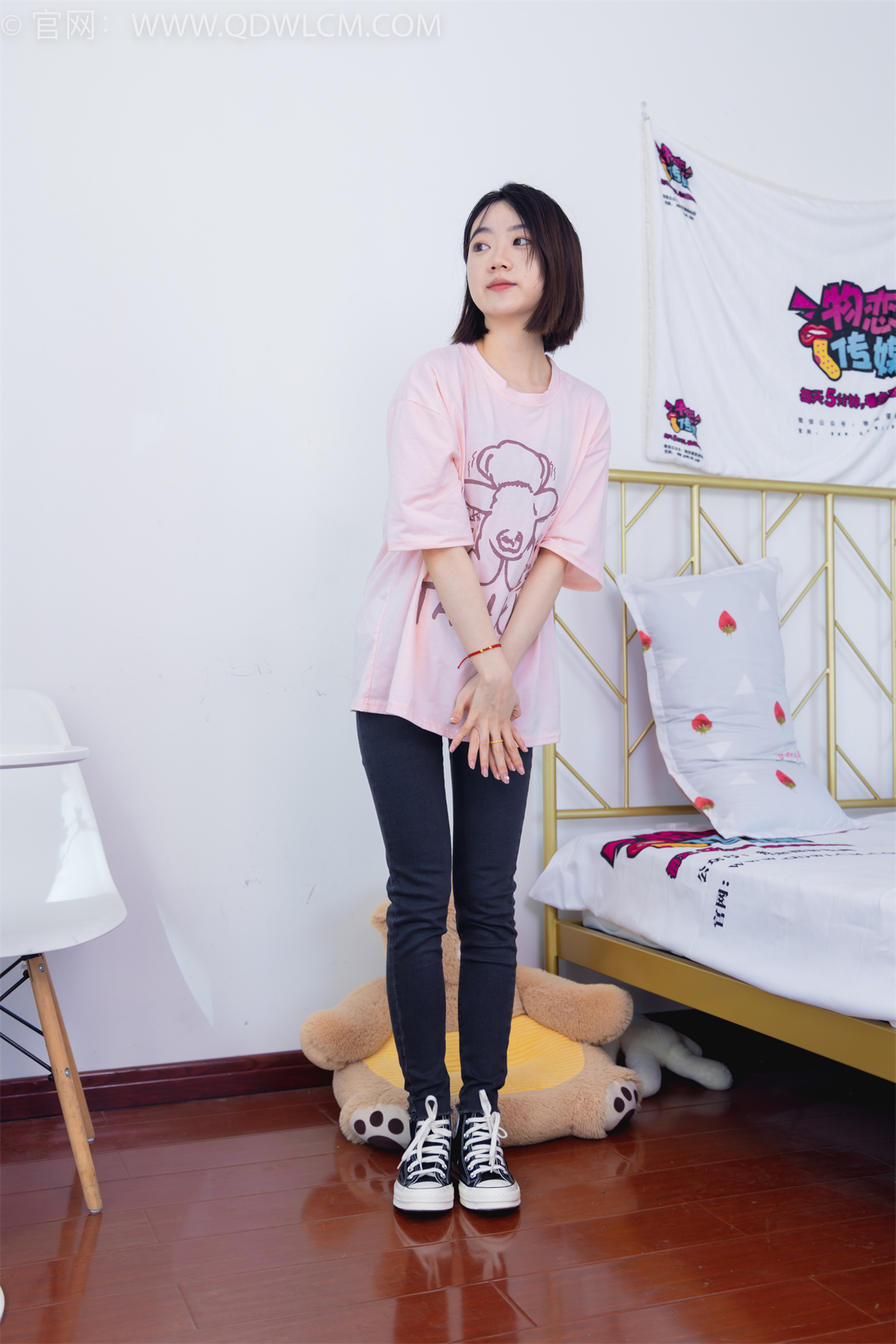 物恋传媒 NO.1550 缓缓-炎炎夏日-日更街拍