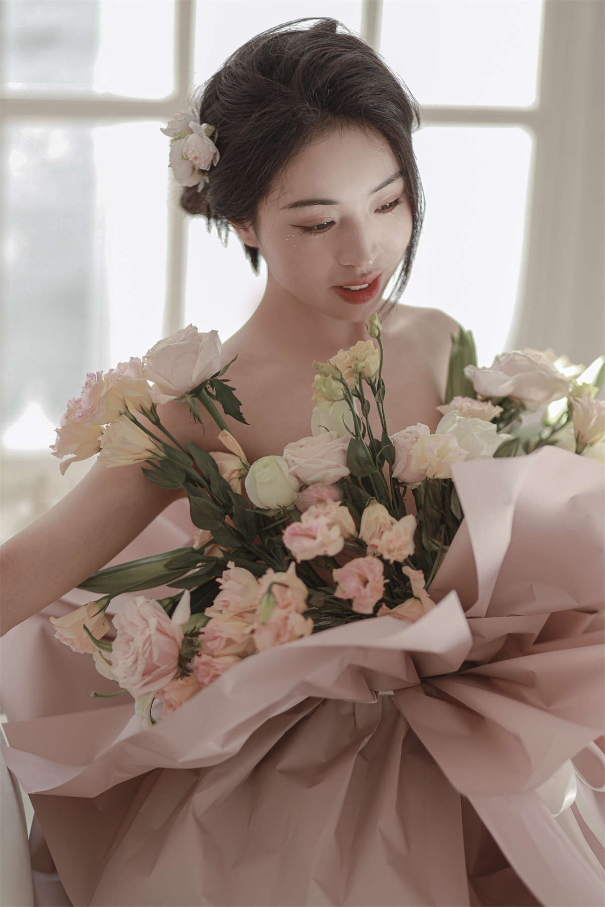 YITUYU艺图语 2022.07.02 花与少女 小朱-日更街拍
